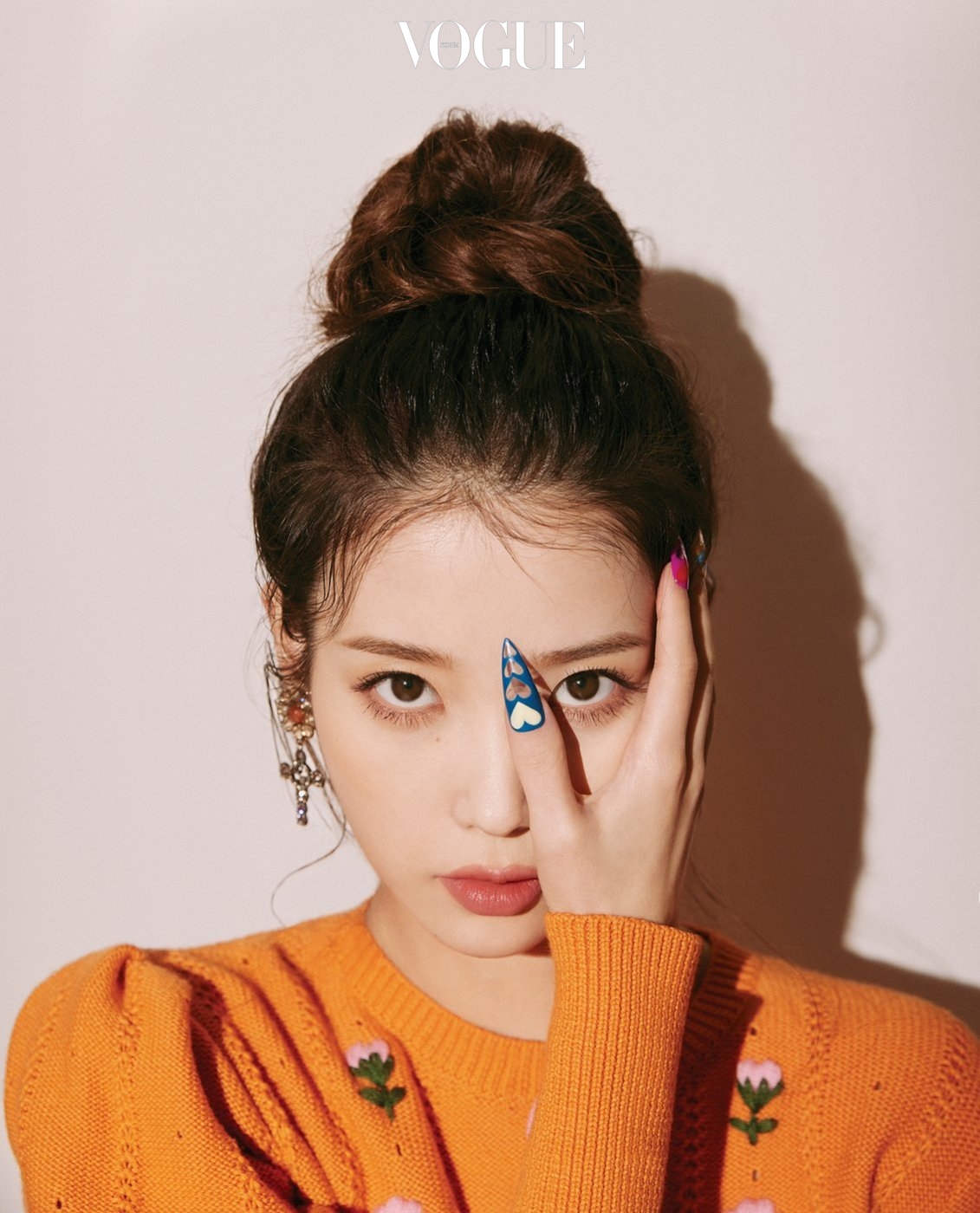 IU Face Vogue Magazine Closeup Asian Korean Women K Pop 1131x1400