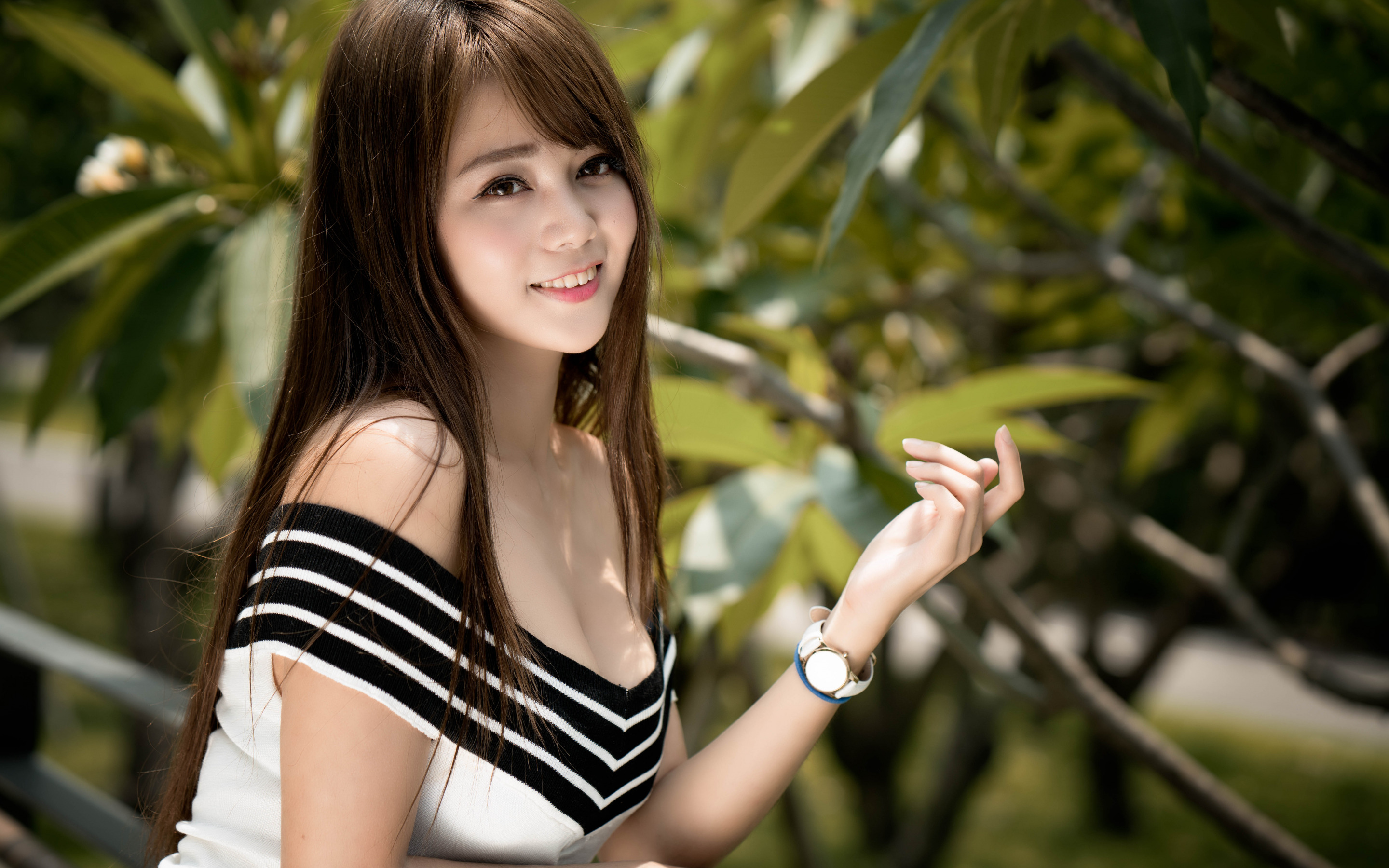 Model Women Red Lipstick Asian White Dress Smiling Women Outdoors Sun Hui Tong 2880x1800