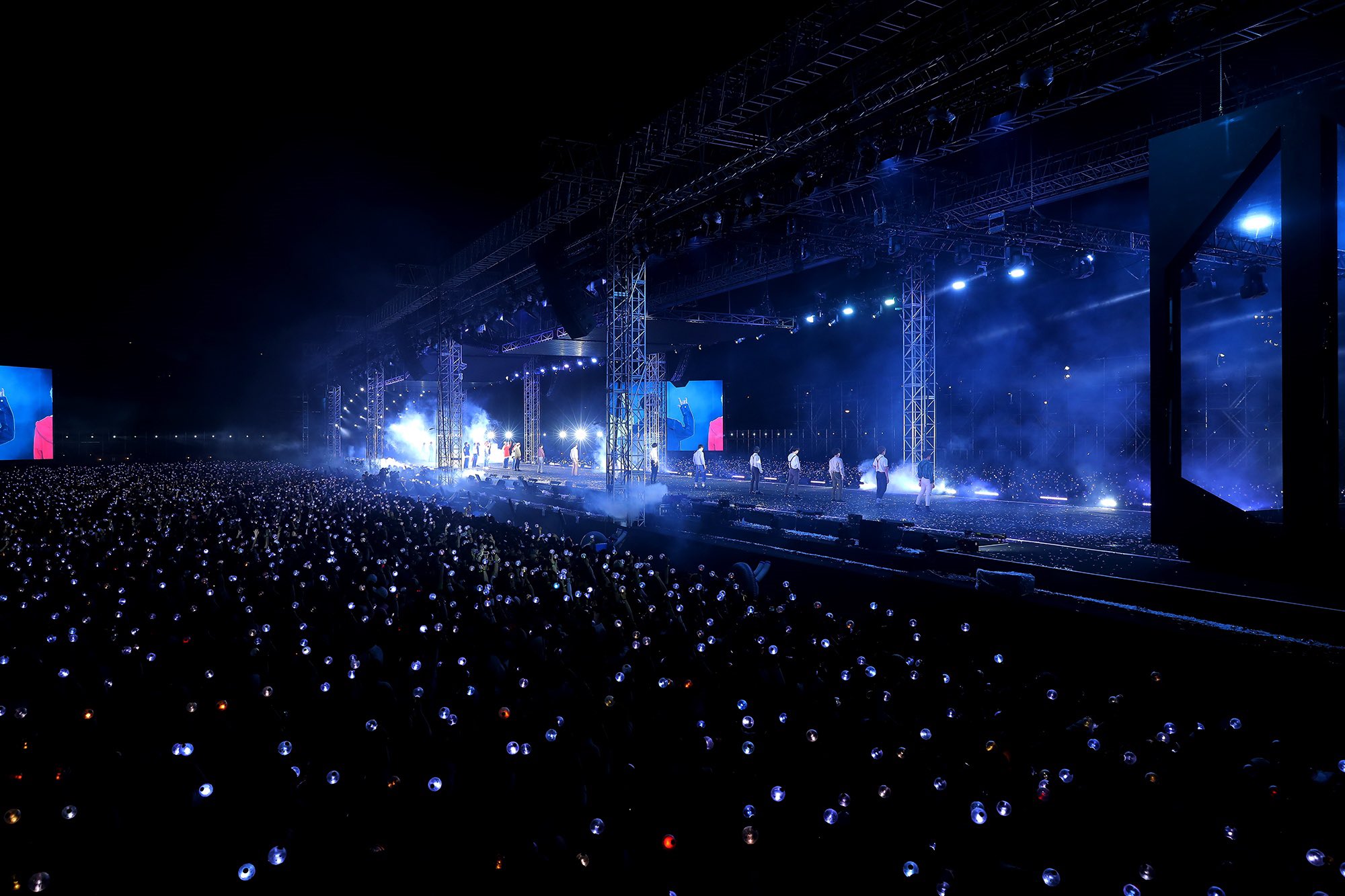 BTS Stage Shots K Pop Concerts 2000x1333