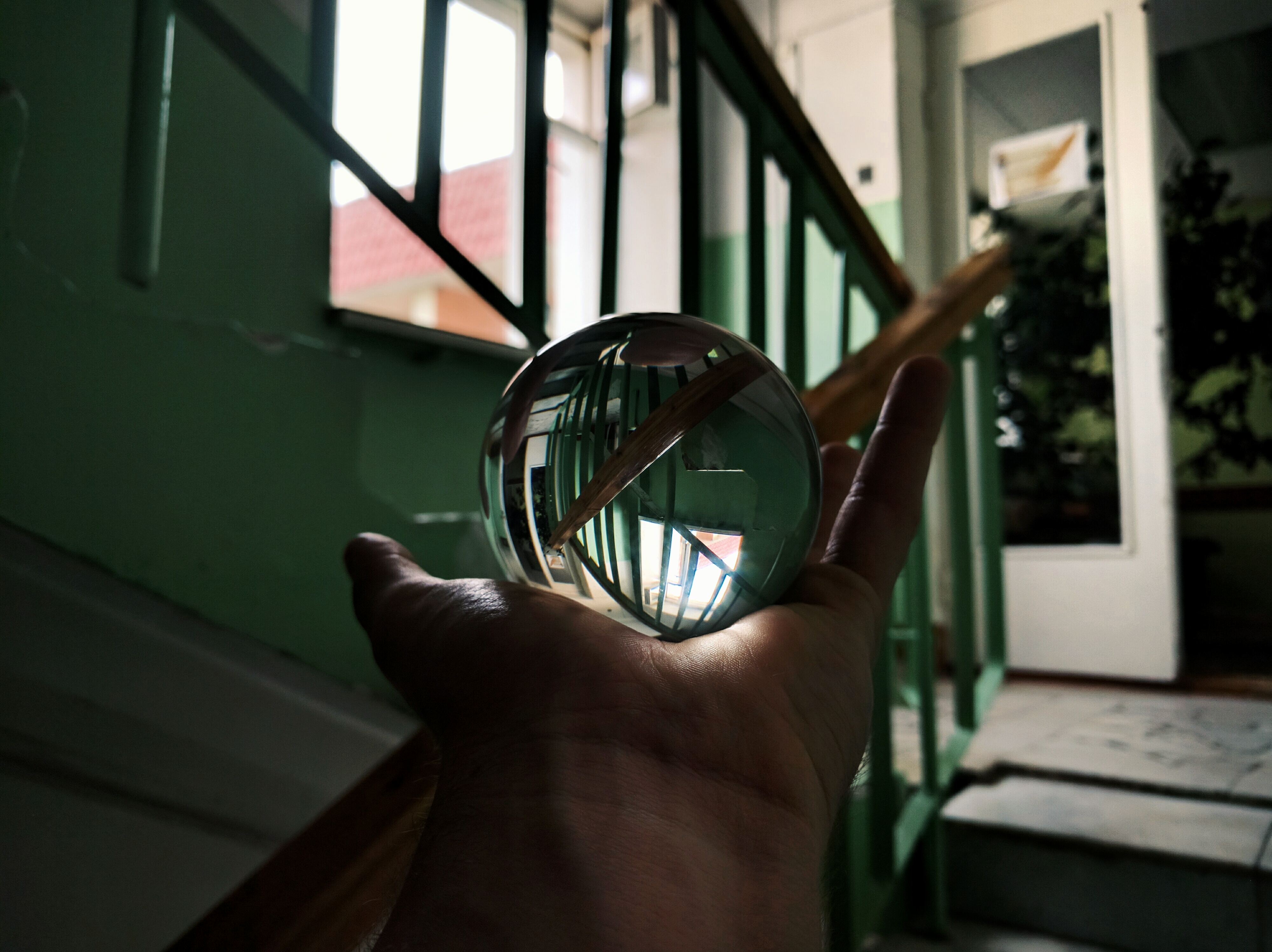 Ball Glass Design Glass Door Russia Hands Globe Sphere 4000x2992