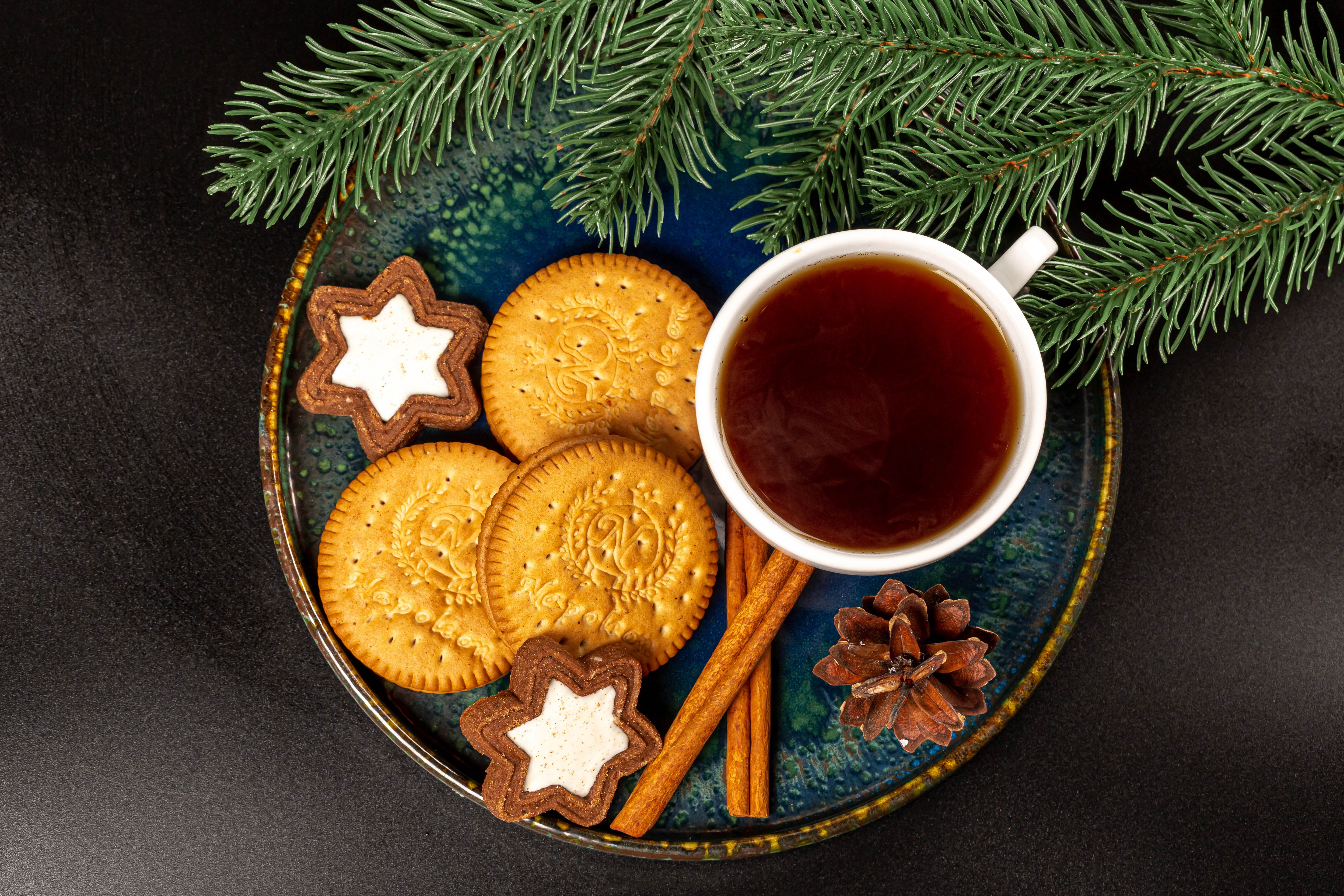 Tea Cookie Mug Cinnamon Pine Cone 5760x3840