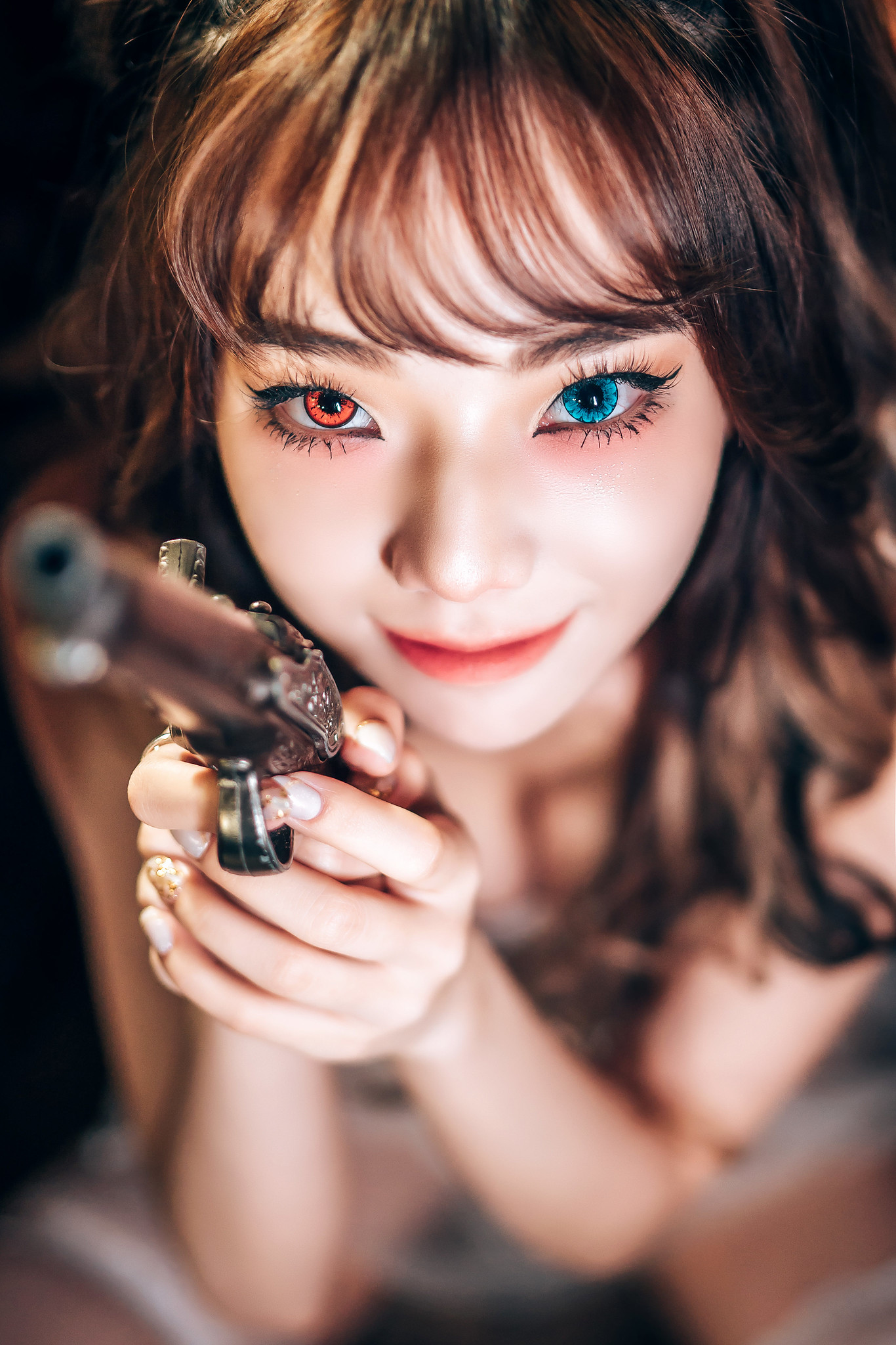 Model Women Asian Gun Aiming Weapon Girls With Guns Heterochromia Contact Lenses Face Closeup Sexy F 1366x2048