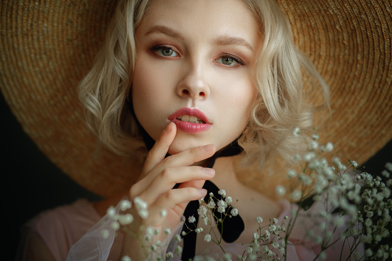Nastasya Parshina Women Hat Blonde Makeup Looking At Viewer Flowers Portrait Alice Tarasenko 1280x853
