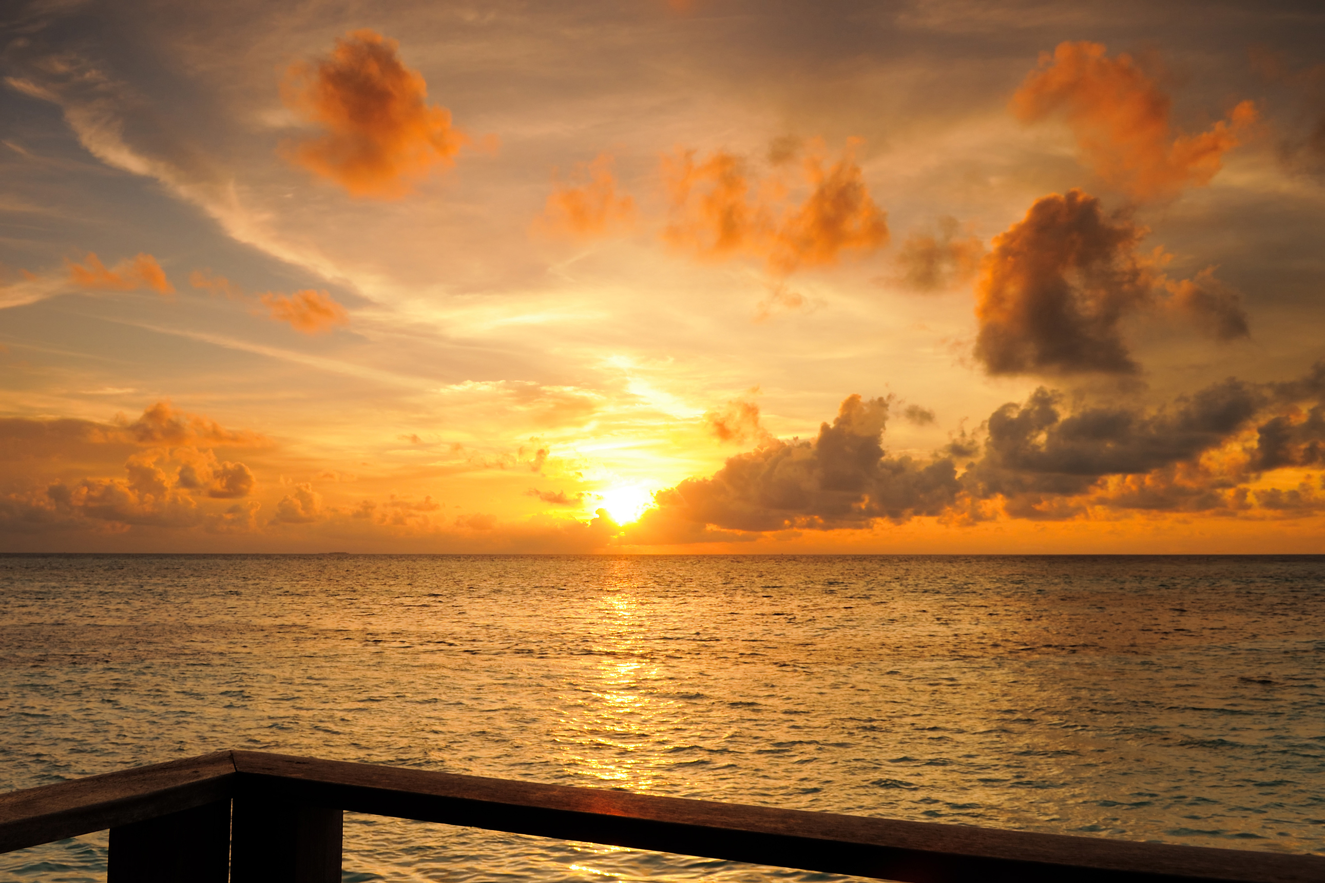 Cloud Earth Horizon Maldives Sky Sunset 2581x1720