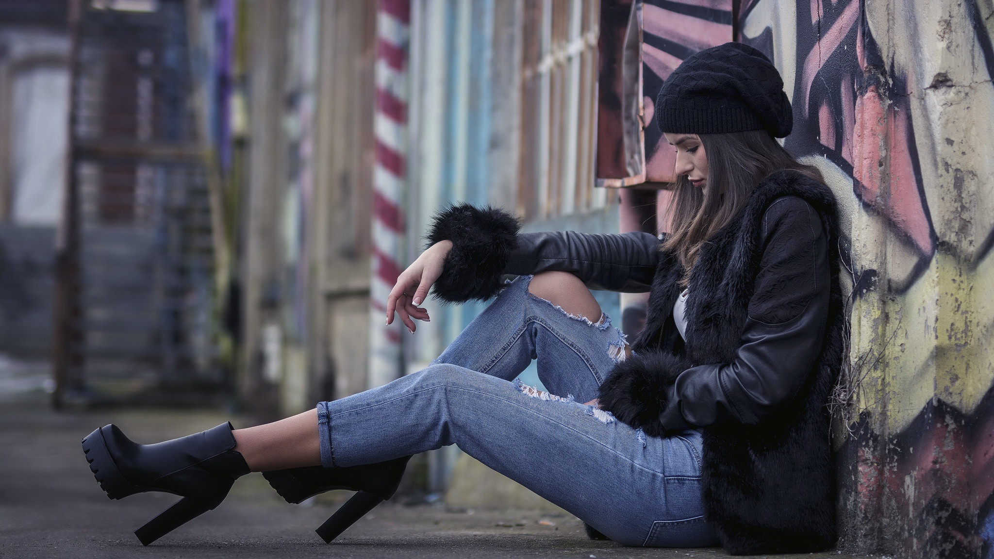 Women Model Torn Jeans Heels Hat Women Outdoors Sitting Urban Women With Hats Jeans Brunette Black C 2048x1152