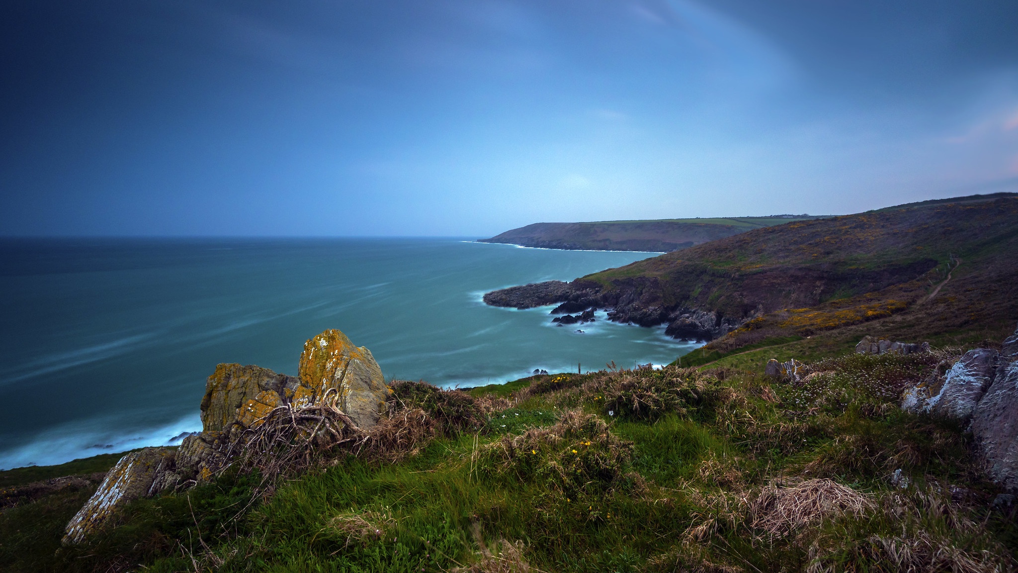 Nature Coast Ireland Ocean Horizon 2048x1152