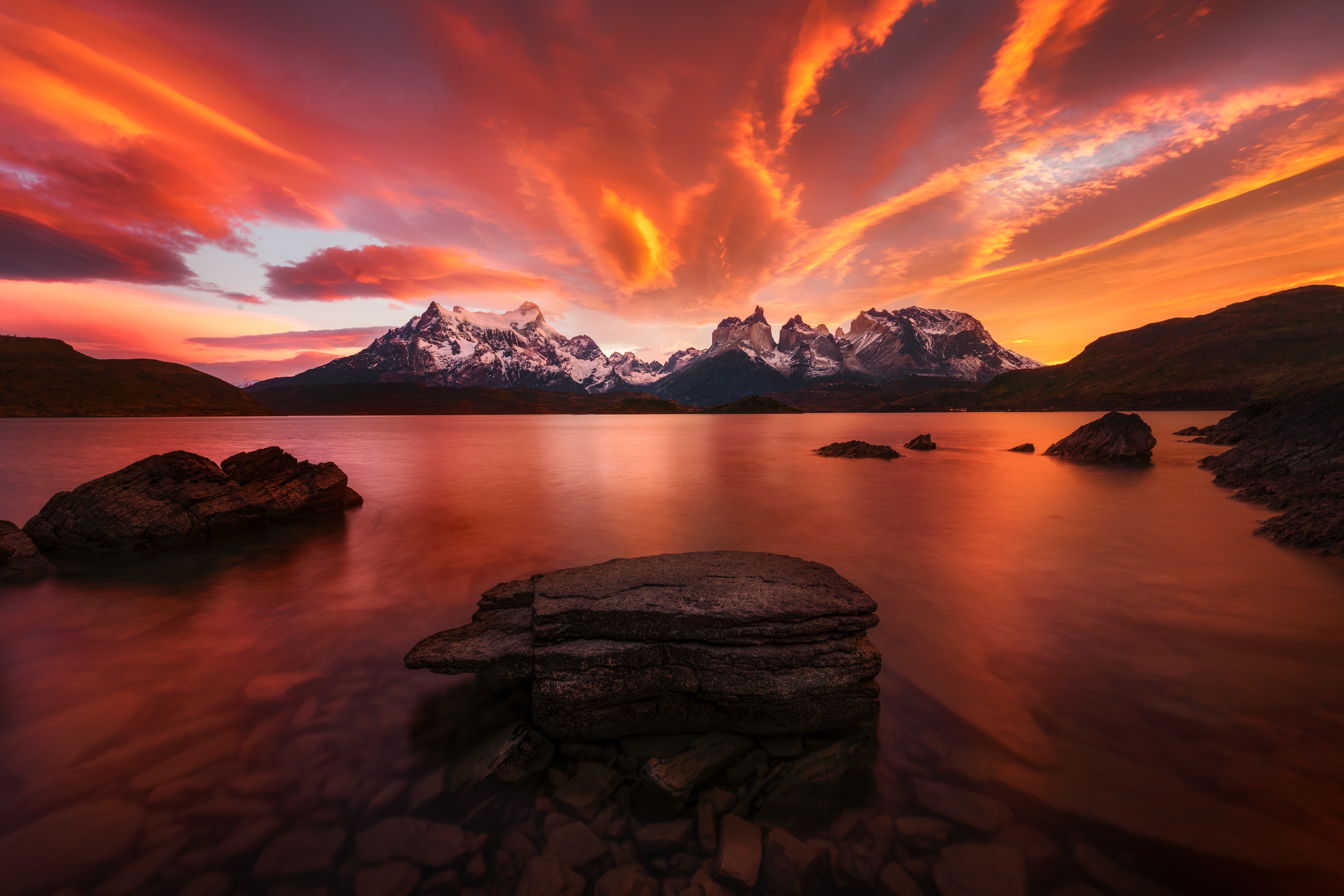 Patagonia Argentina Sunset Landscape Mountains Clouds Lake Sky Photography 4000x2668