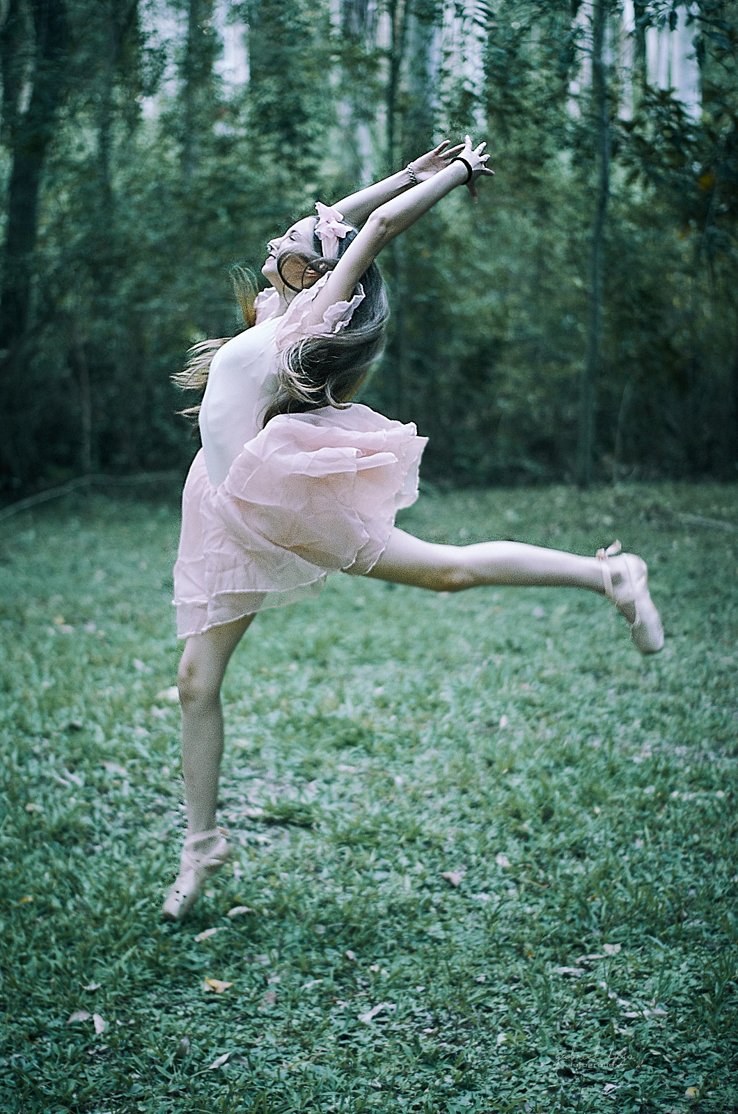 Ballerina Ballet Legs Skirt Dress Long Hair Yanela Roda Nature Women Outdoors Teens Model Argentinia 1060x1600