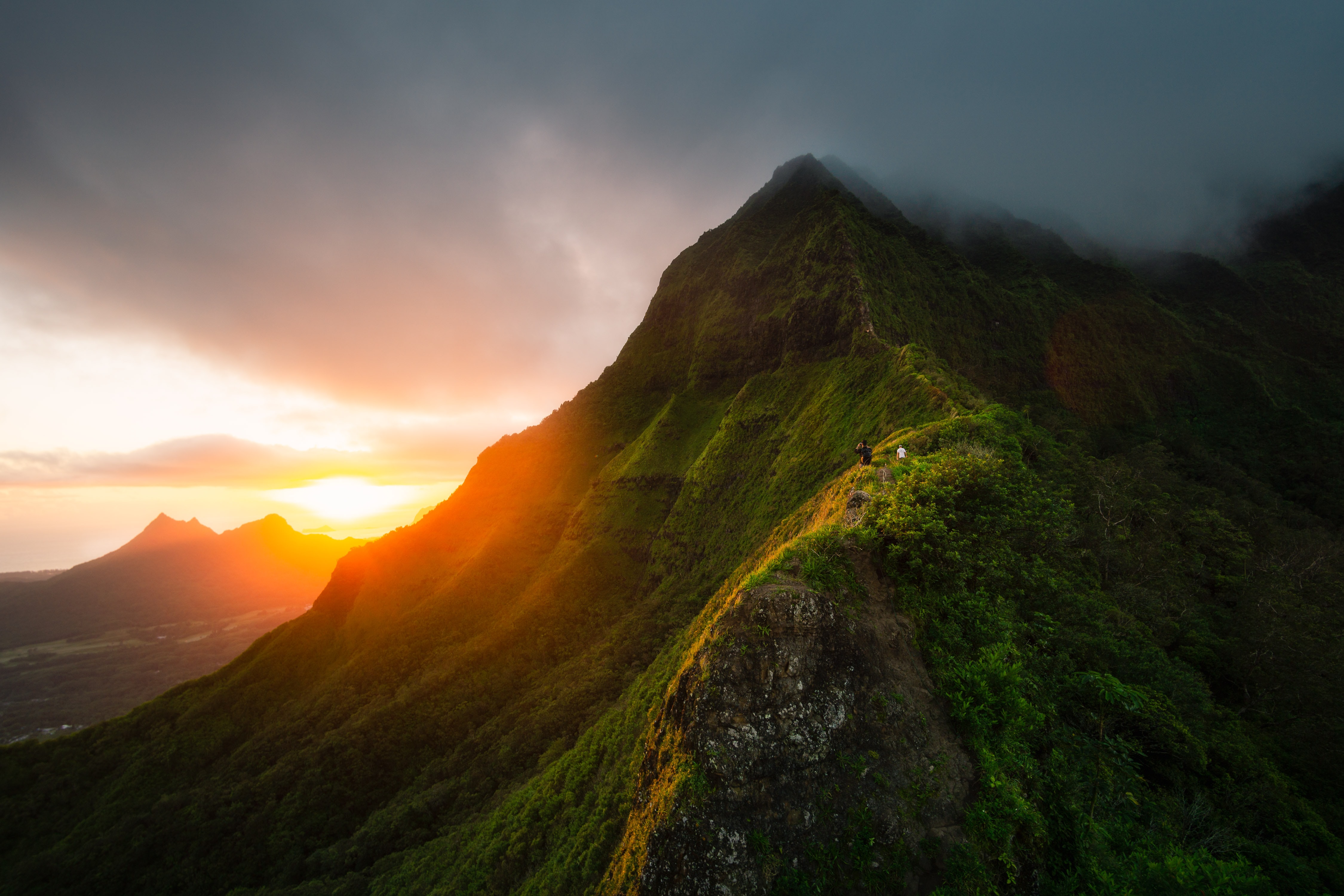 Hawaii Mountains Hiking Sunrise Mist People Clouds Nature 4500x3000