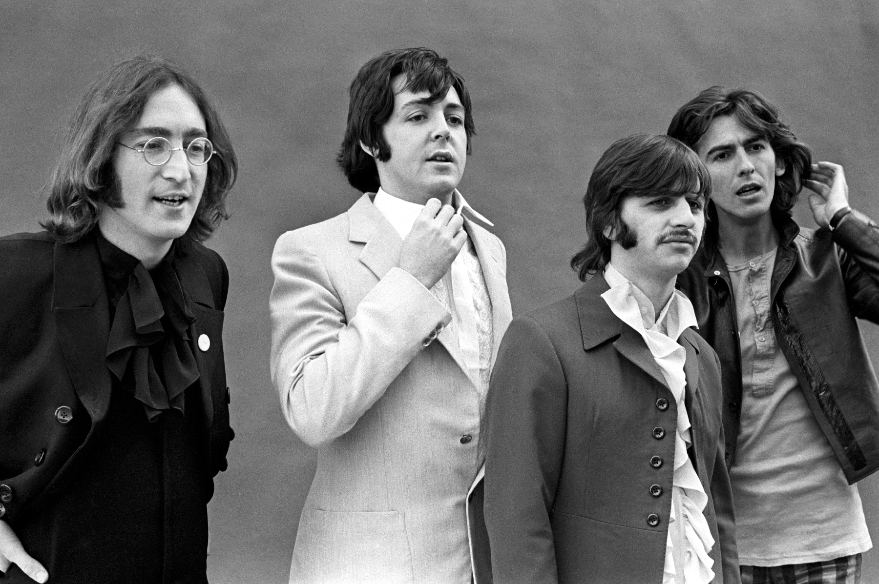 The Beatles John Lennon Paul McCartney Ringo Starr George Harrison 1800x1197