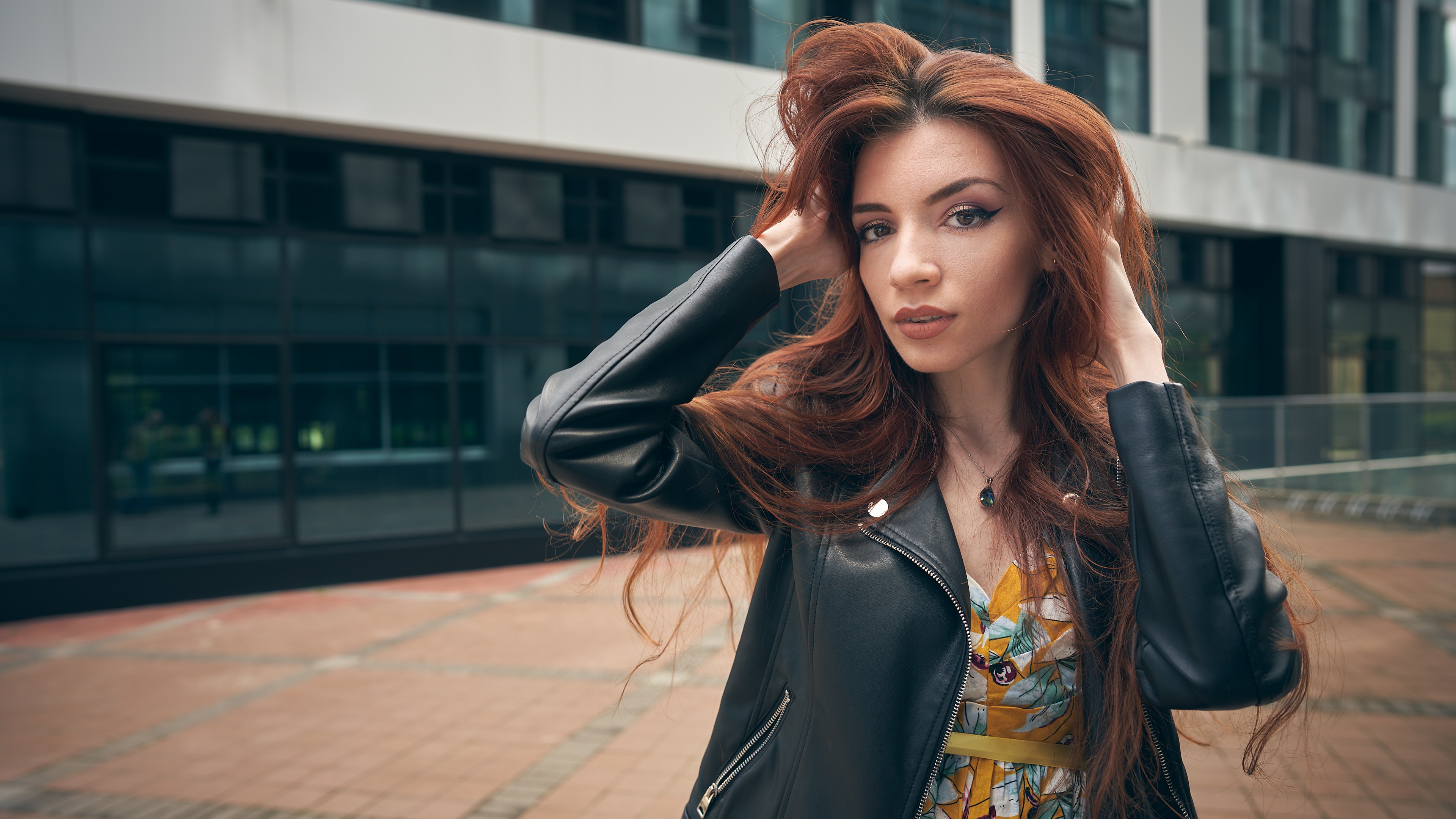 Face Redhead Leather Jacket 3840x2160