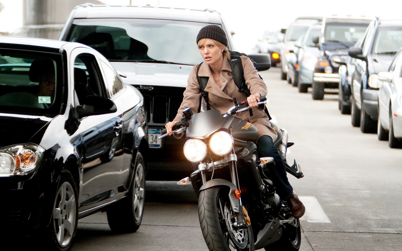 Women Motorcycle Outdoors Angelina Jolie Salt Movie 1280x800