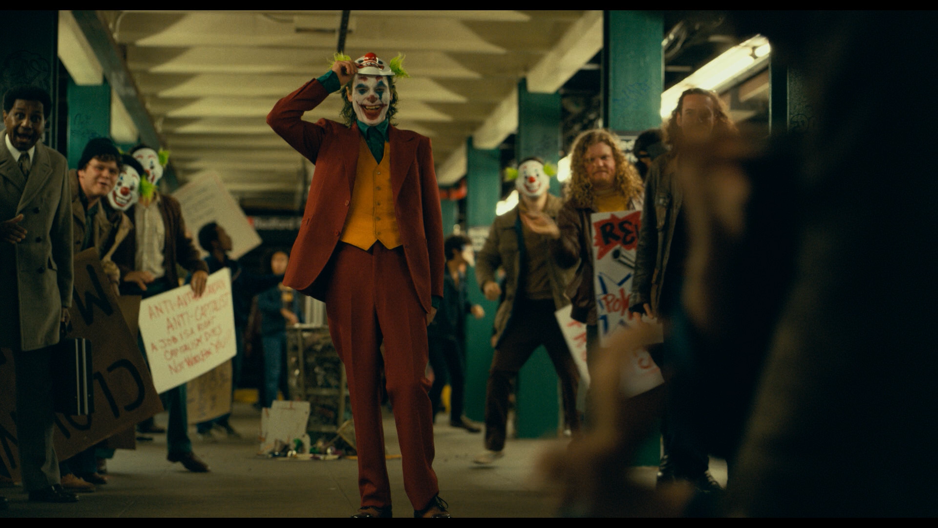 Joker 2019 Movie Joker Joaquin Phoenix Men Film Stills Movies DC Comics Makeup 1920x1080