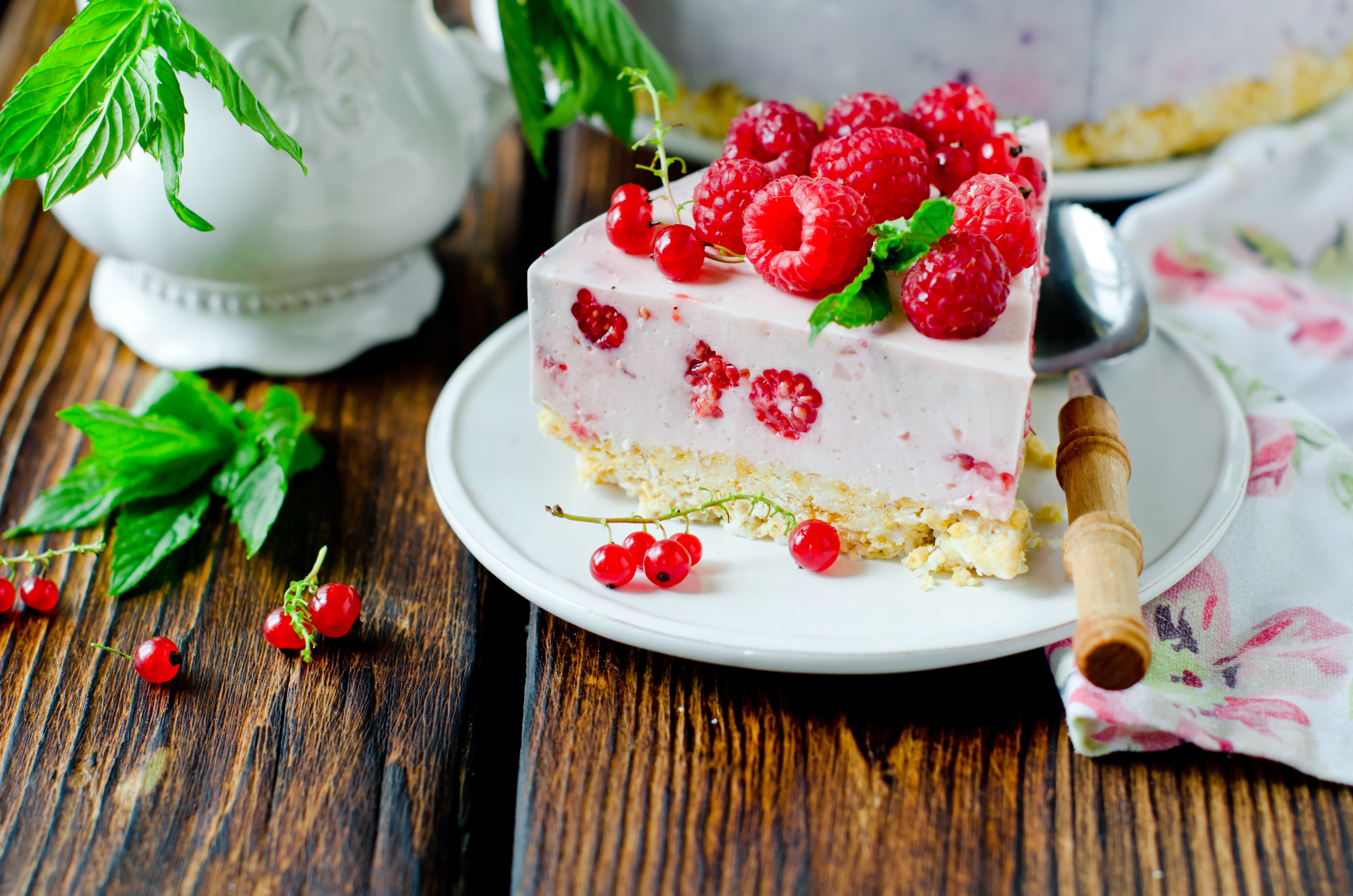 Cake Pastry Berry Currants Raspberry 7000x4636