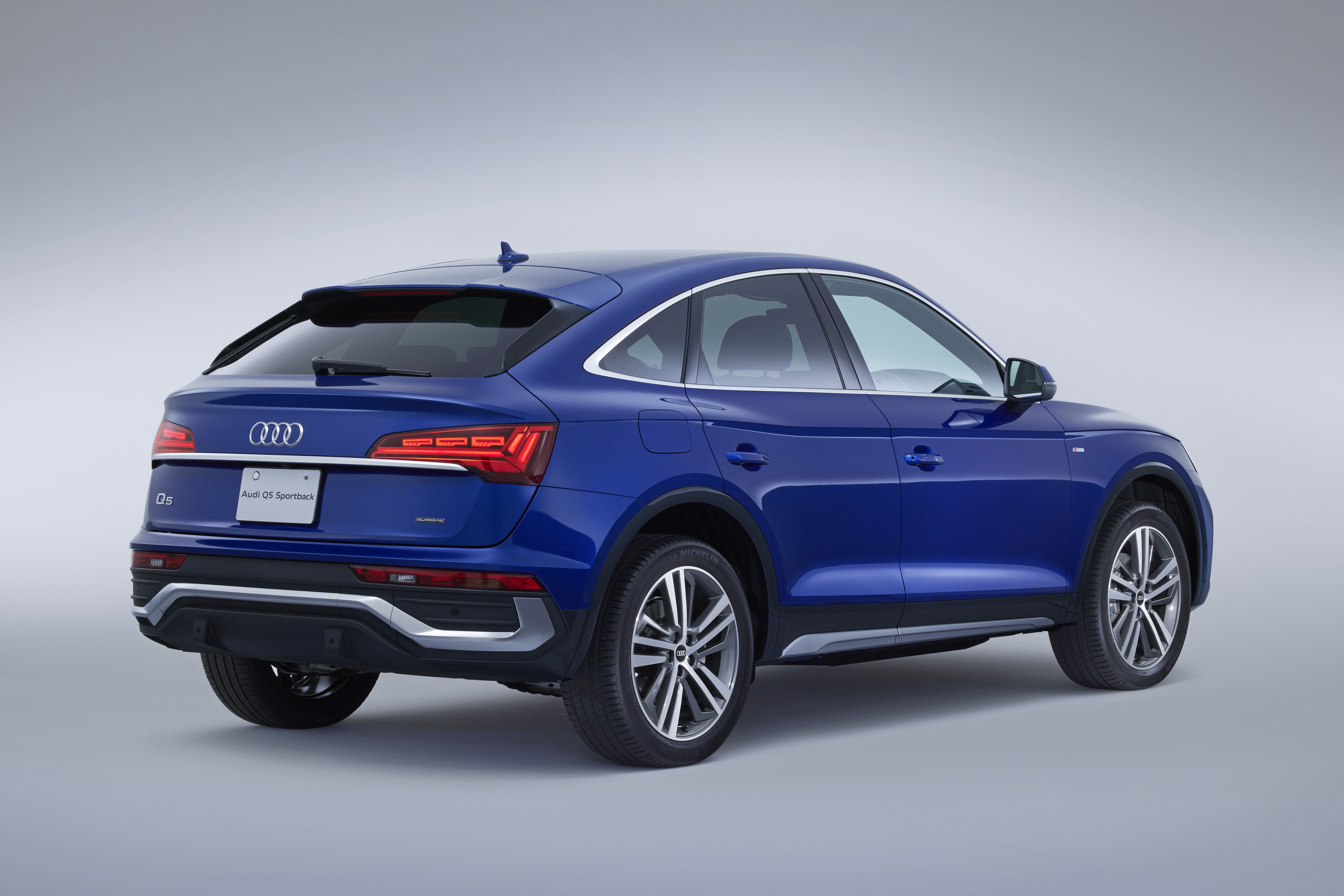 Audi Q5 Suv 4823x3215