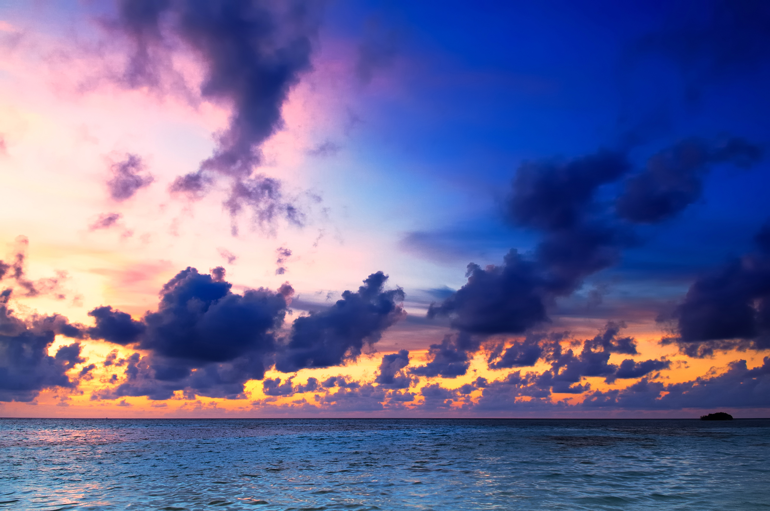 Ocean Cloud Horizon Sunrise 2620x1740