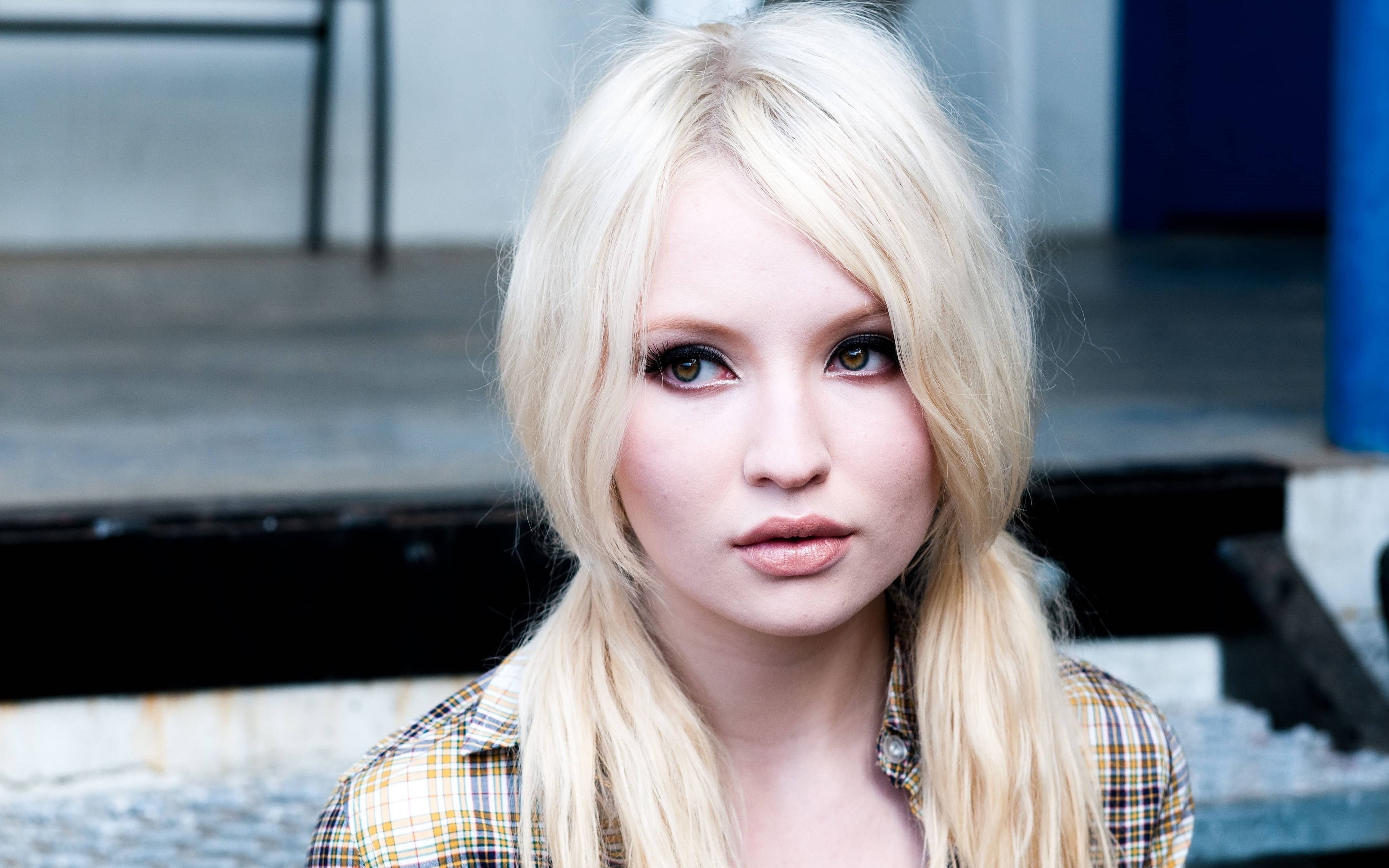 Emily Browning Sucker Punch Women Face Blonde Lips Celebrity Actress