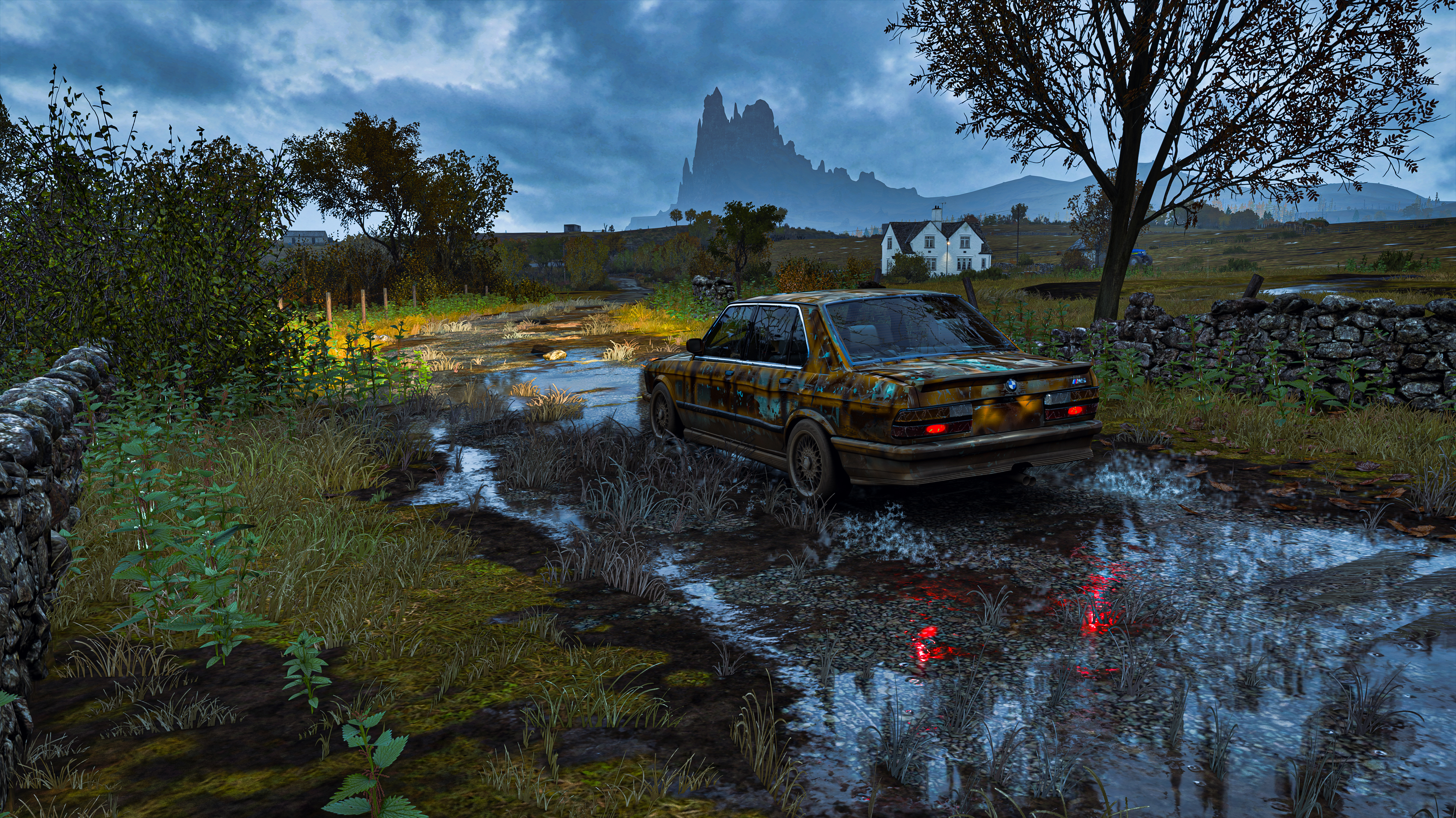 Forza Horizon Forza Horizon 4 BMW BMW M5 Old Car Race Cars Video Game Art Ray Tracing Thunder Storm  3840x2160