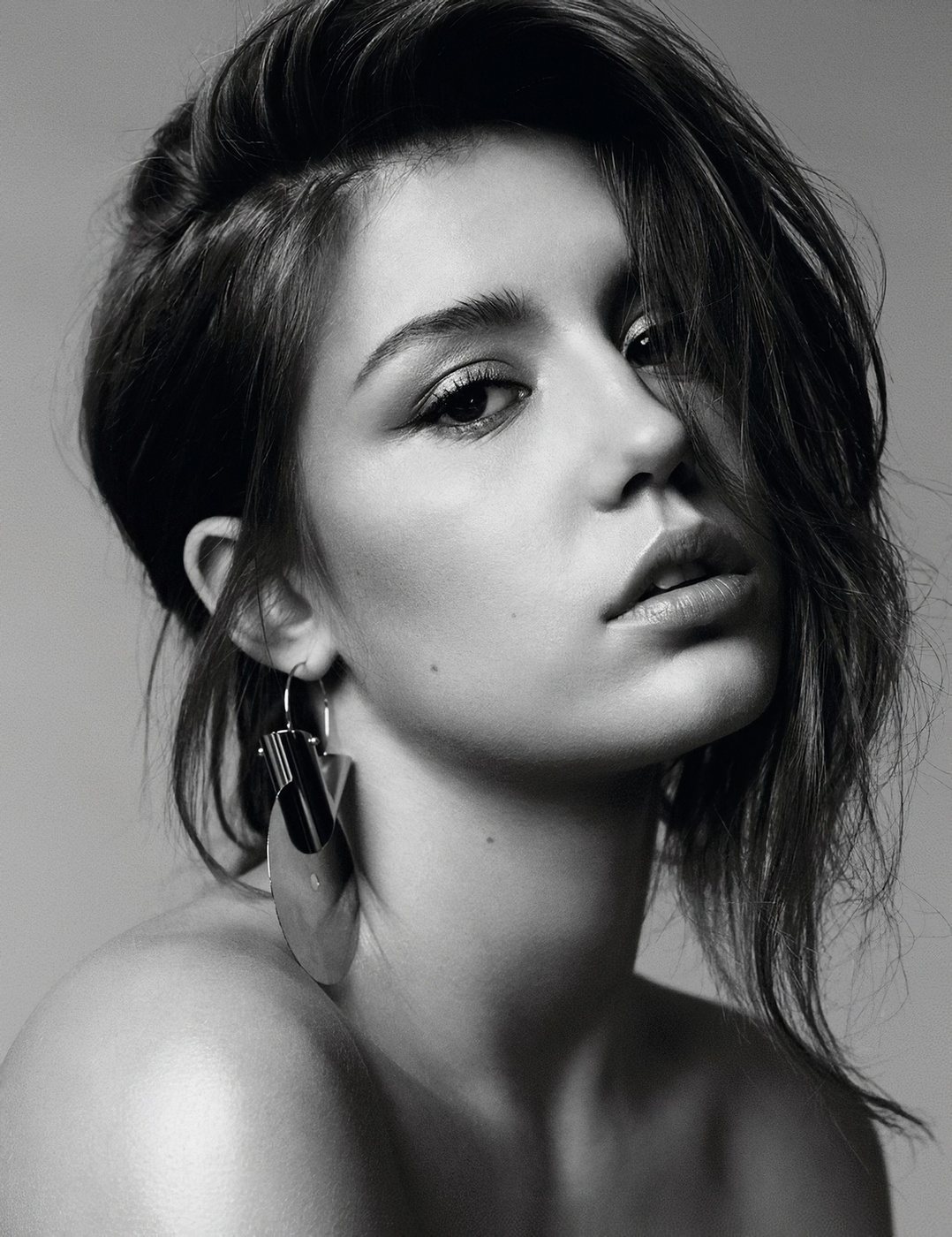 Adele Exarchopoulos Women Actress Face Bare Shoulders Long Hair Brunette French Actress 1078x1400