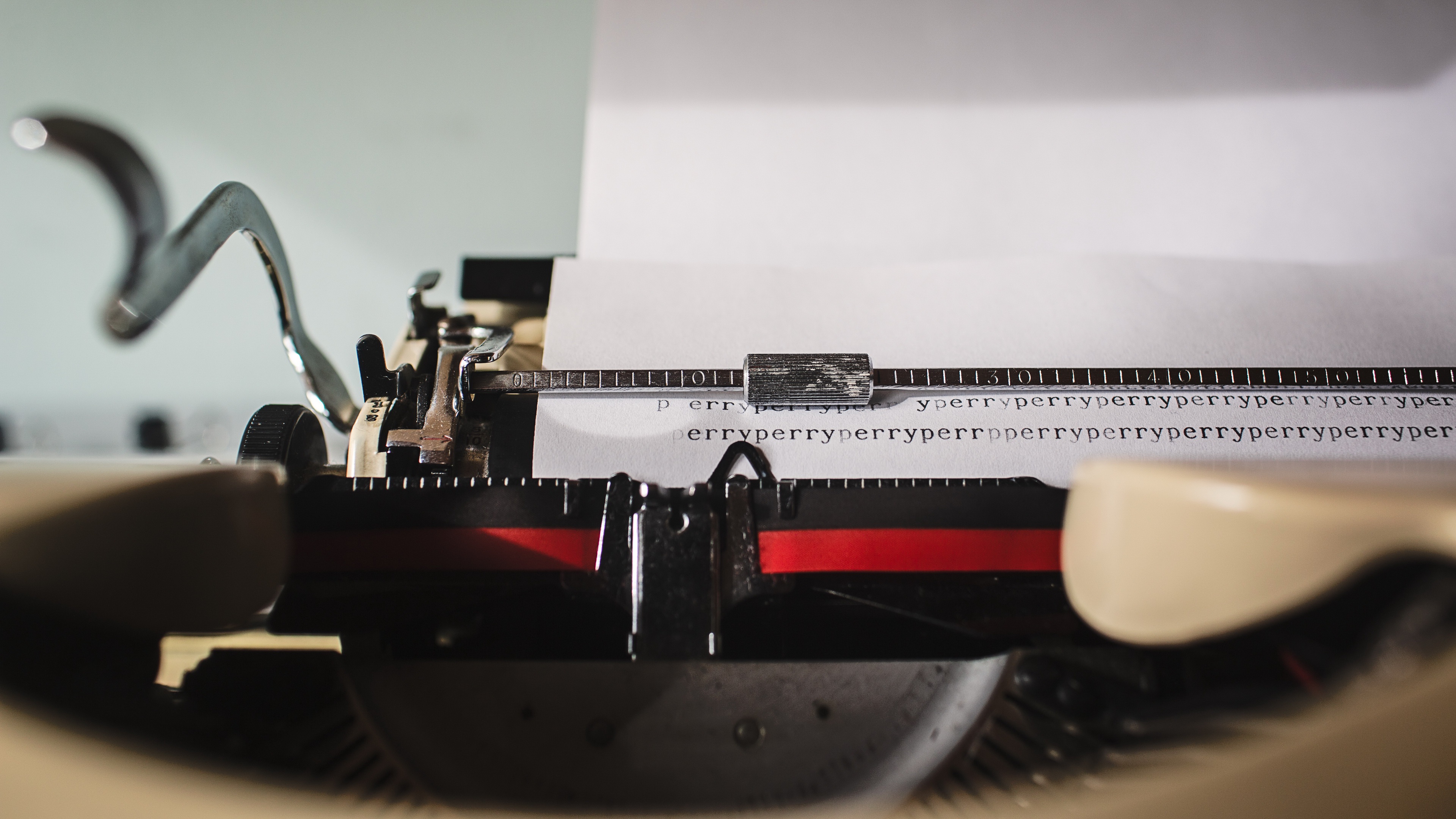 Man Made Typewriter 3840x2160