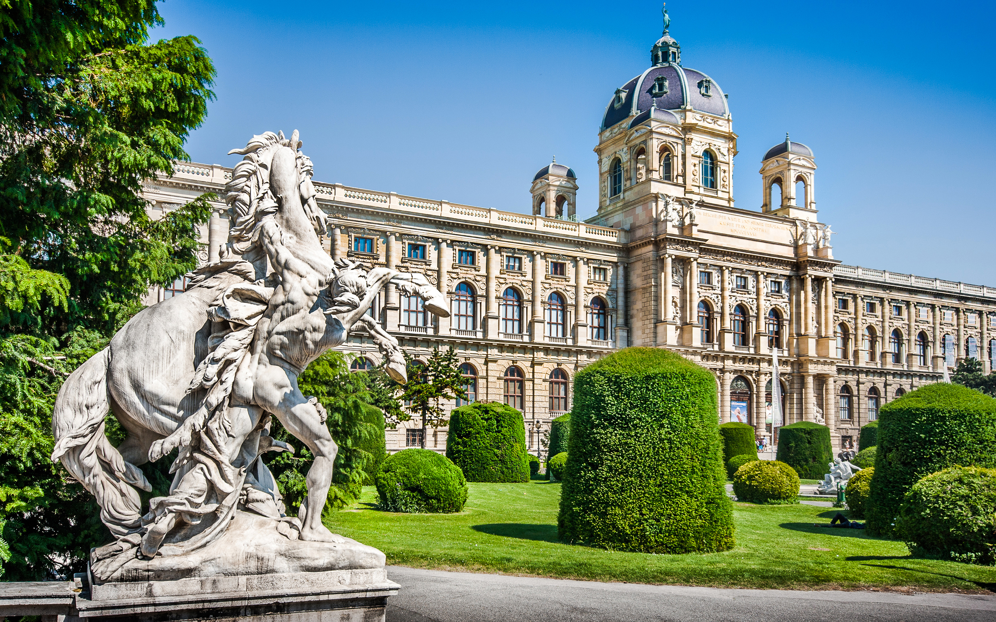 Austria Vienna Palace Architecture Park Sculpture 3840x2400