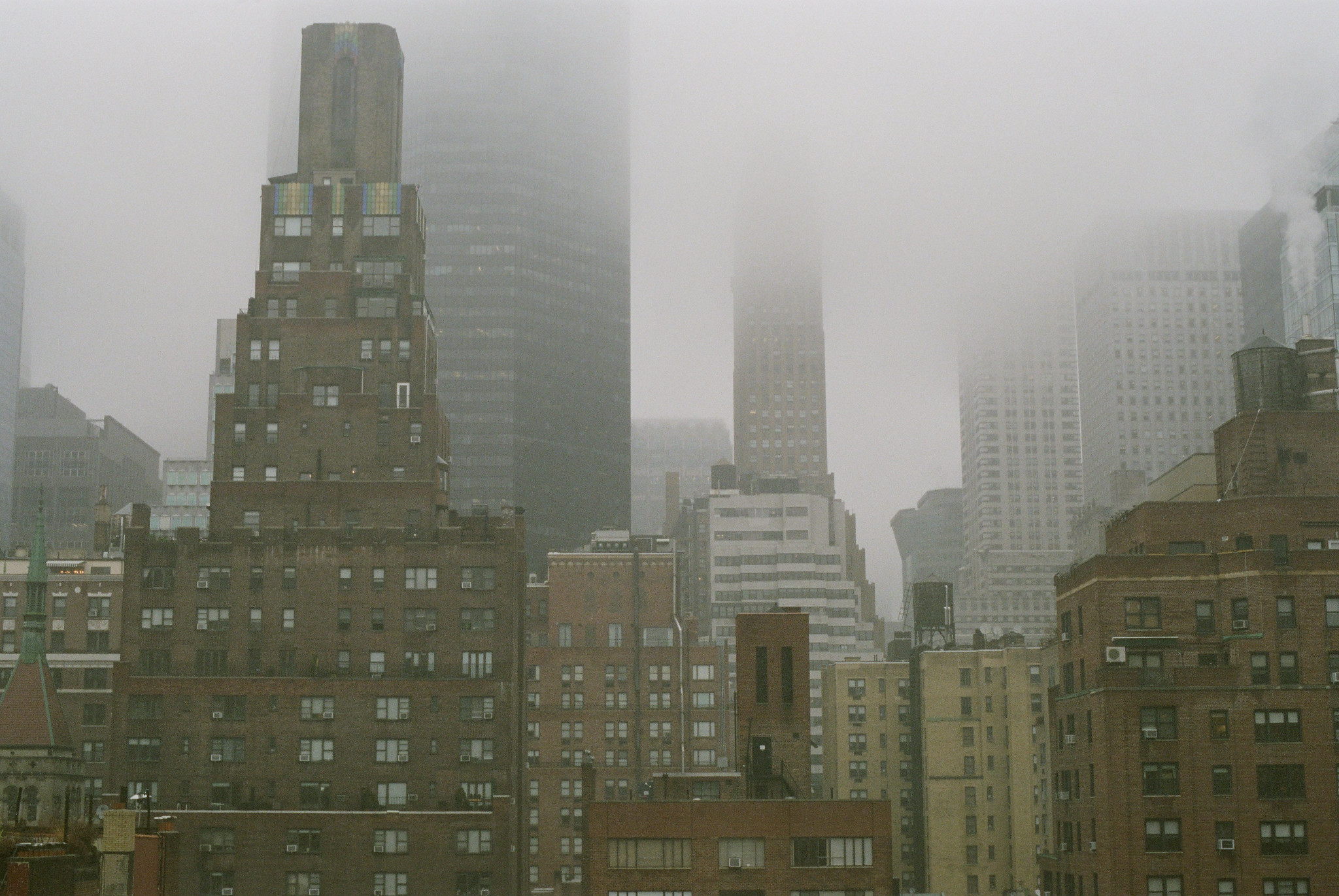 Mist Building Architecture Skyline City Winter Film Grain 2048x1371