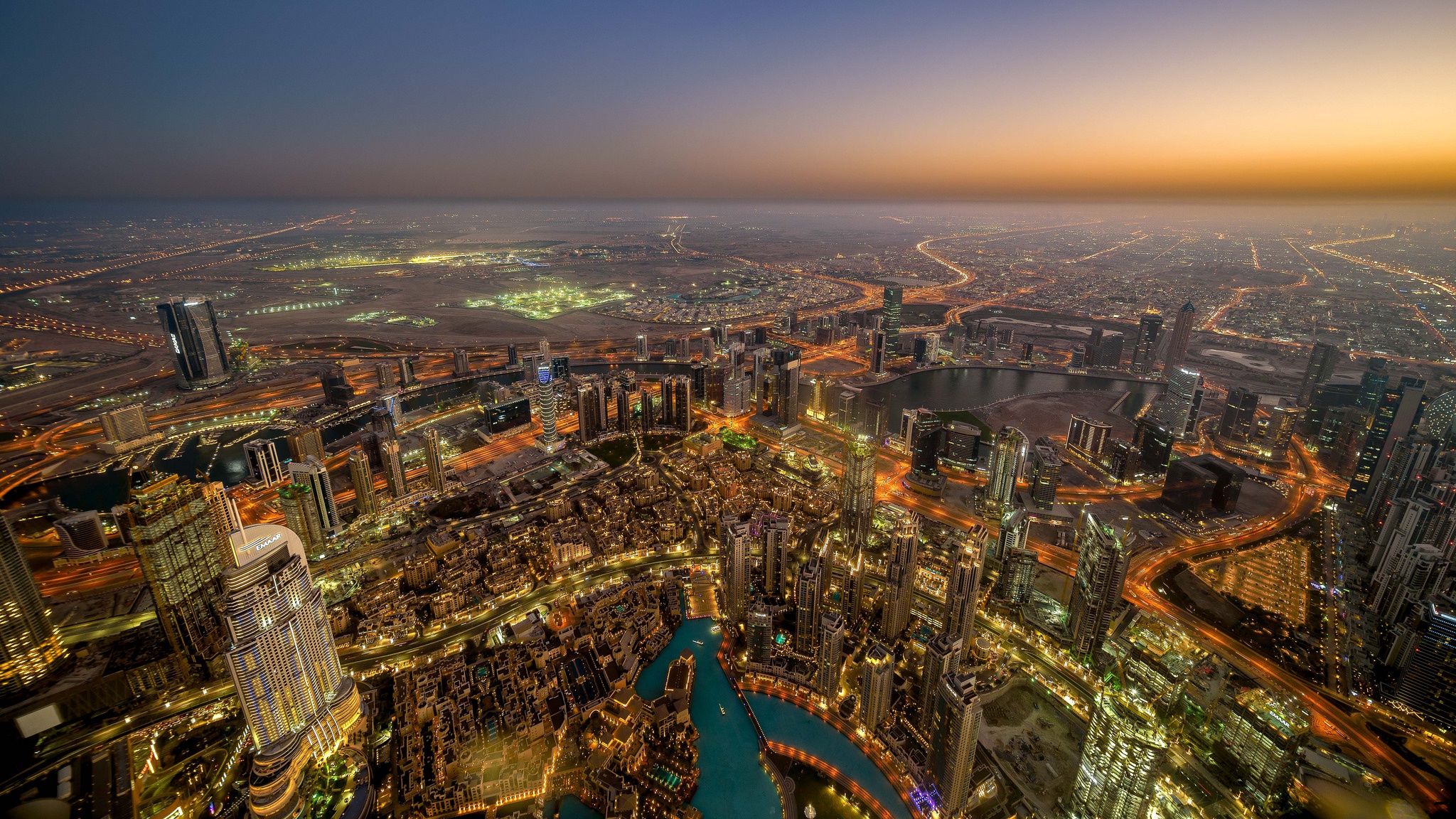 Building City Cityscape Dubai Horizon United Arab Emirates 2048x1152