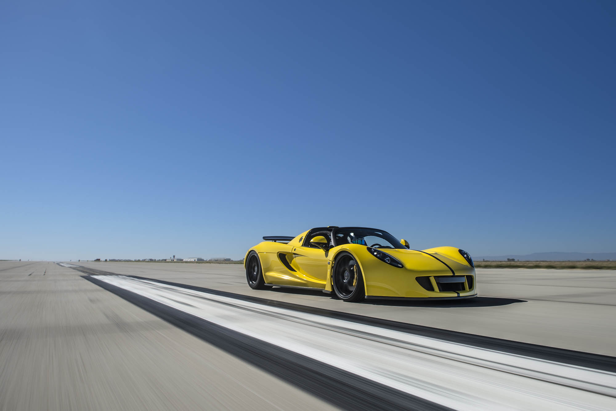 Hennessey Venom Gt Supercar 2000x1334