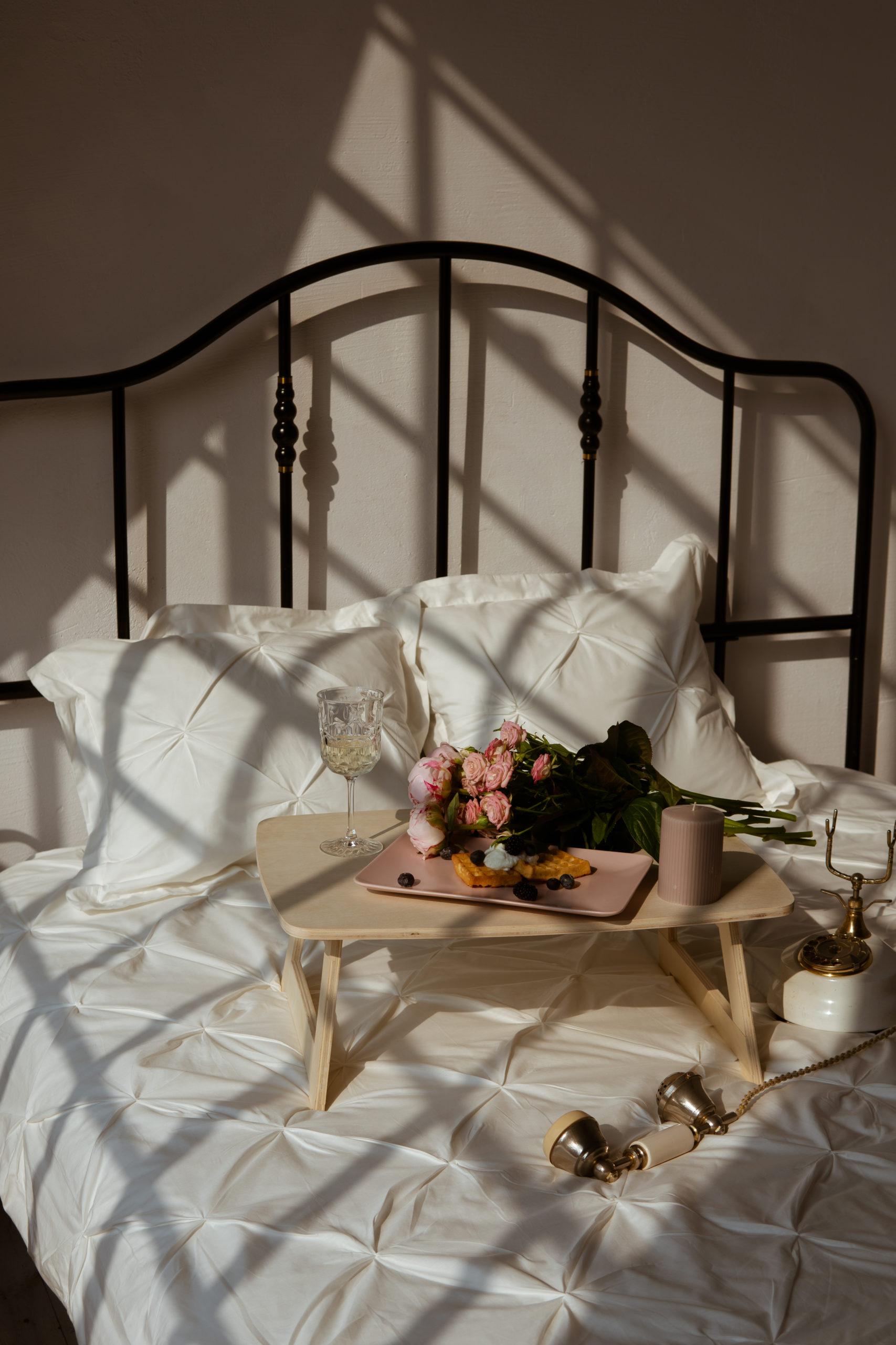 Room Breakfast Bed 1707x2560