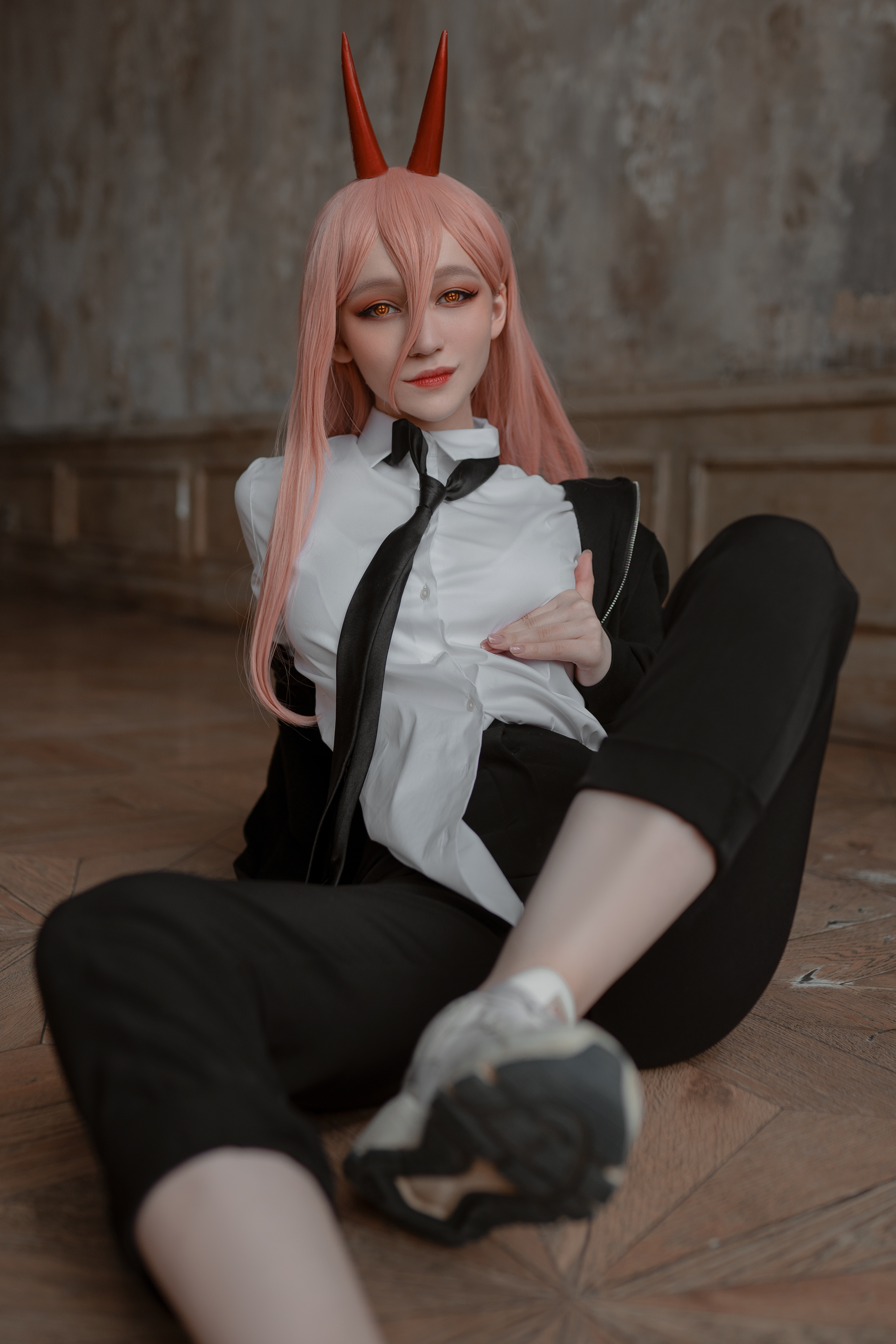 Women Model Cosplay Power Chainsaw Man Chainsaw Man Anime Pink Hair Shirt Tie Pants Sneakers Indoors 2667x4000