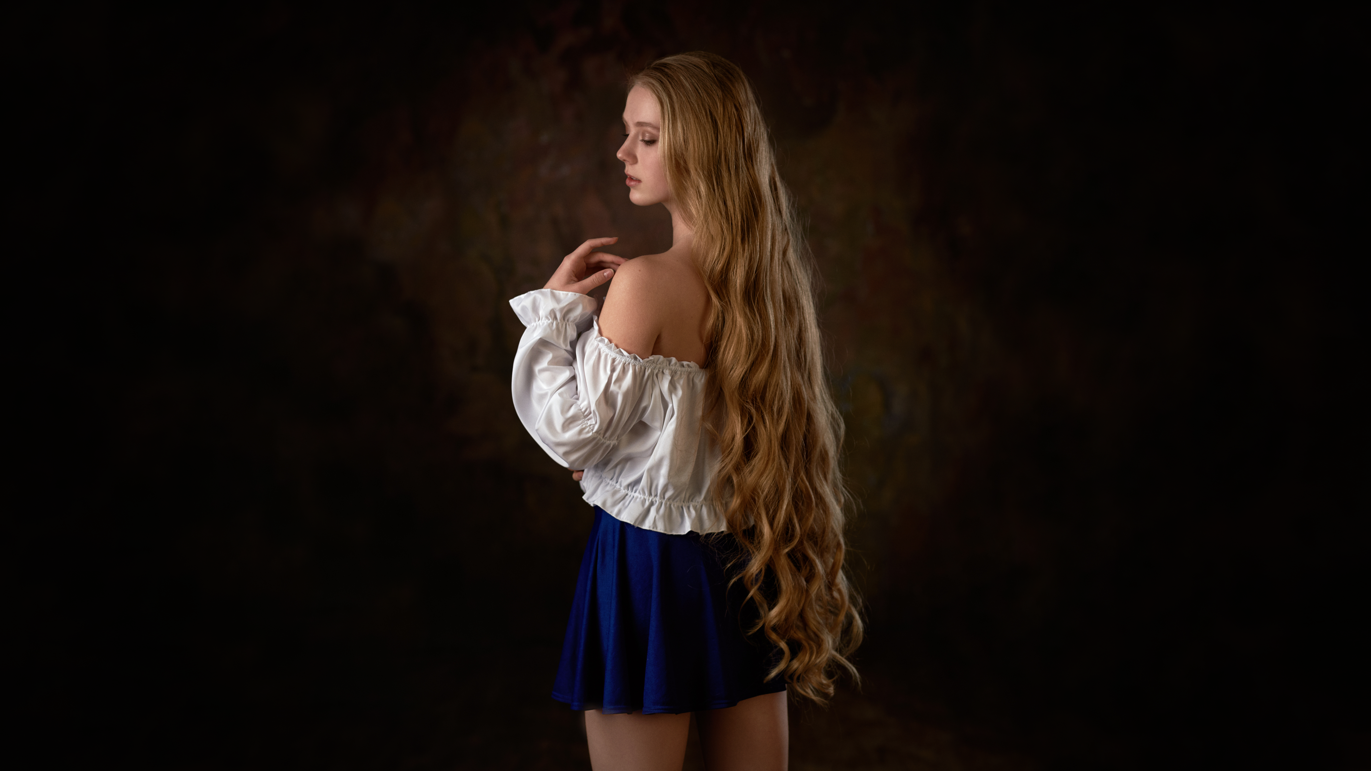 Women Model Blonde Long Hair Profile Parted Lips Bare Shoulders White Tops Blue Miniskirt Behind Vig 4444x2500