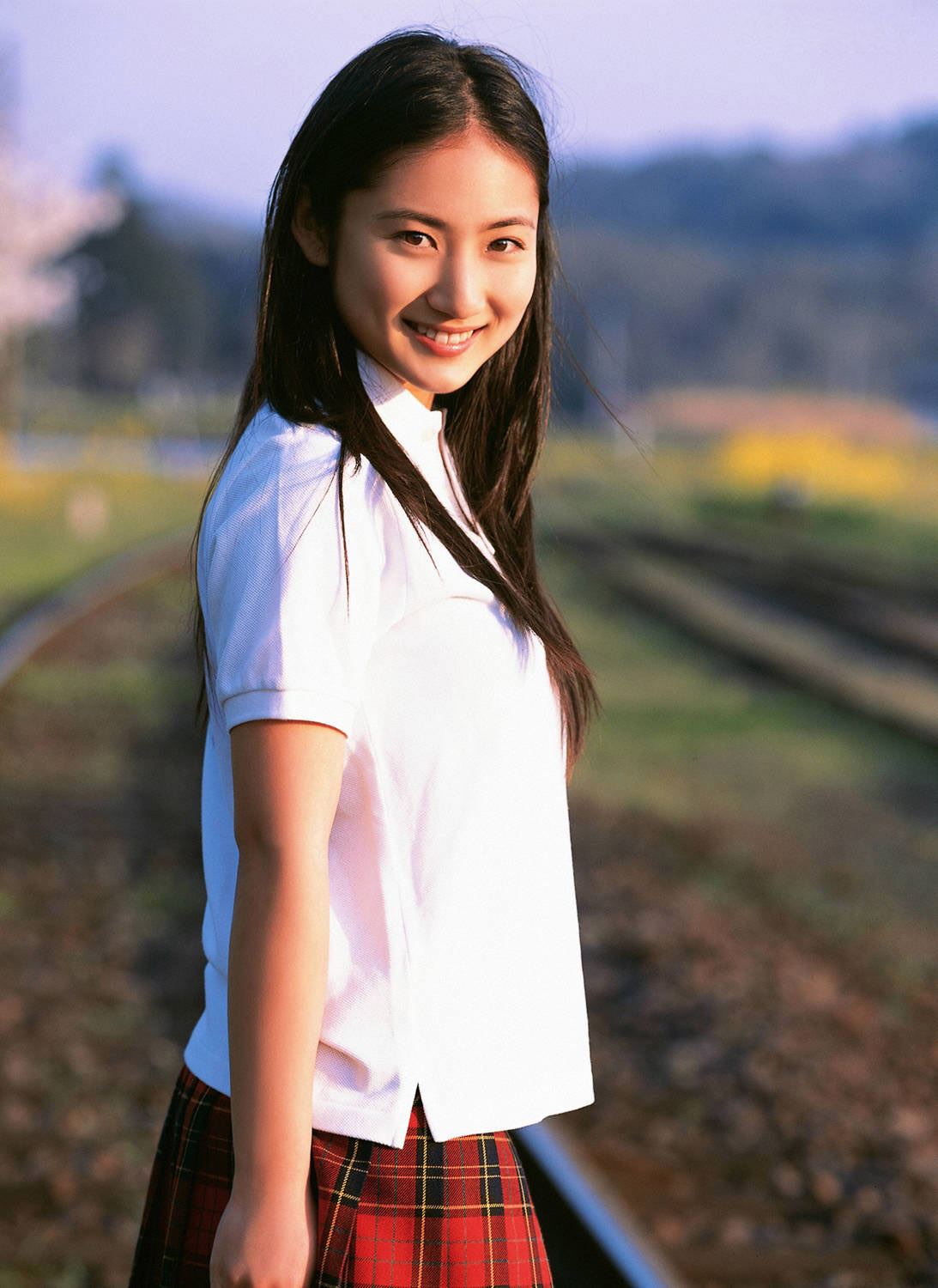 Women Actress Singer Women Outdoors Japanese Women Asian Railway Long Hair 1093x1500