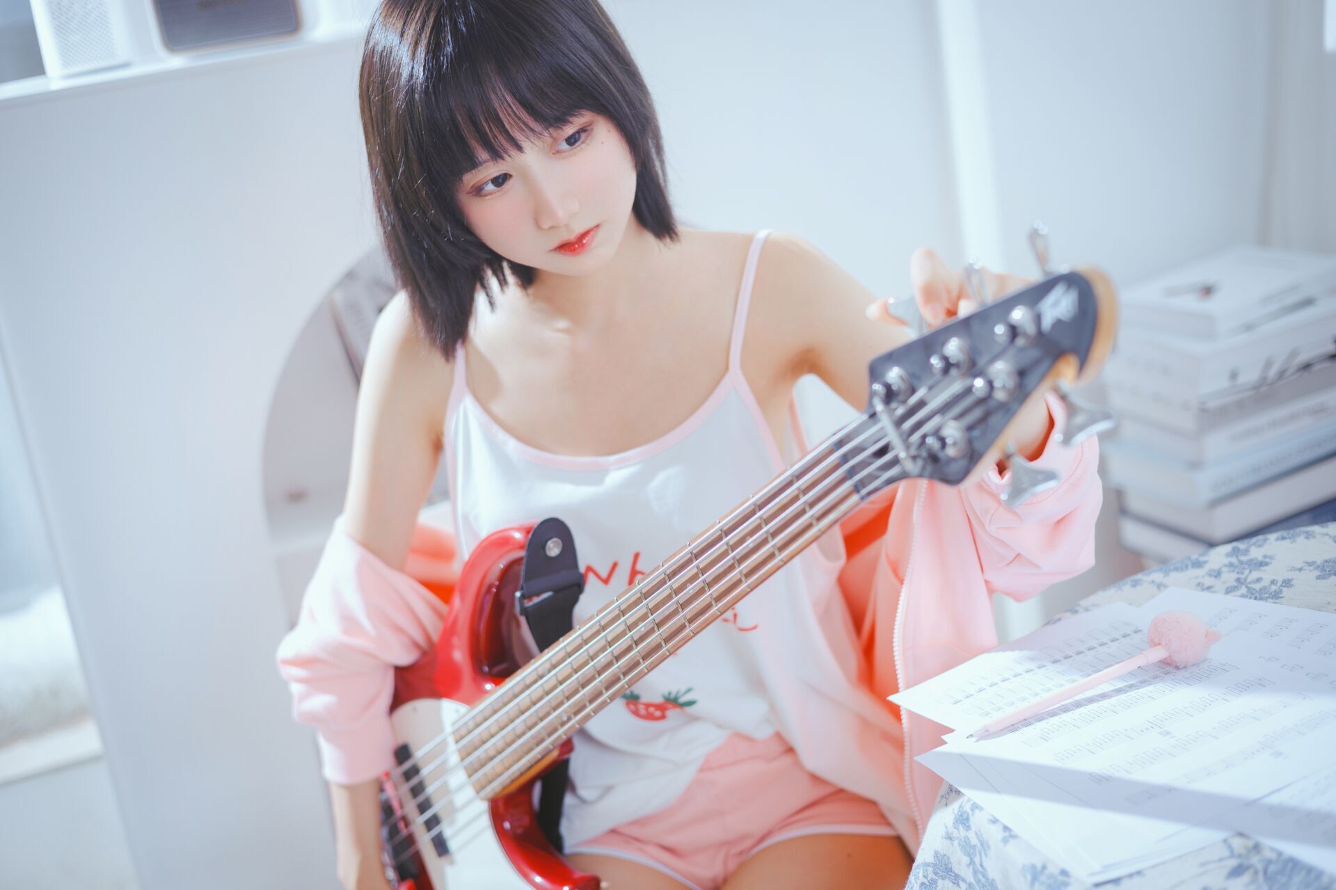 Bass Guitars Asian 1920x1280