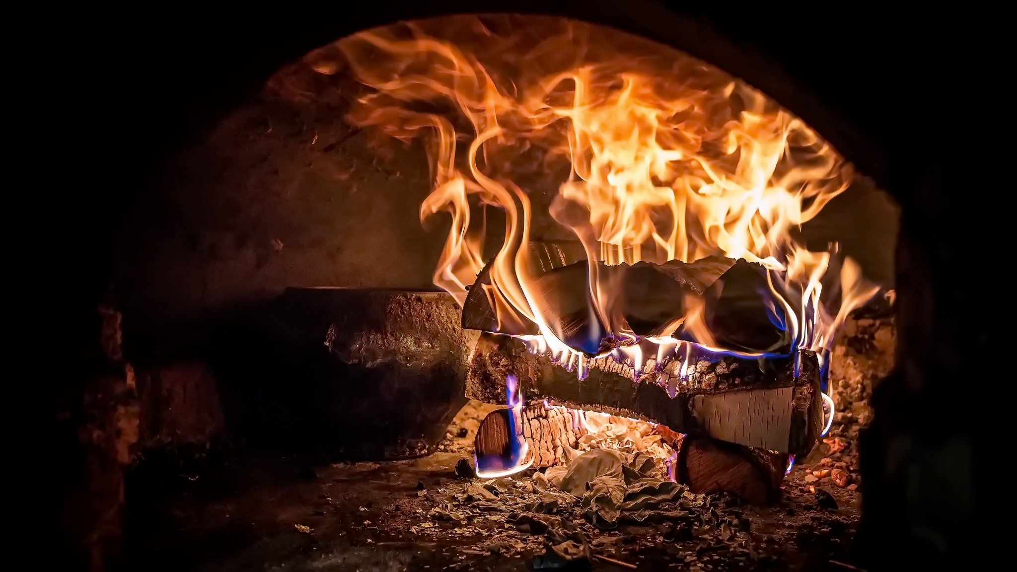 Fire Burning Wood Fireplace 2048x1152