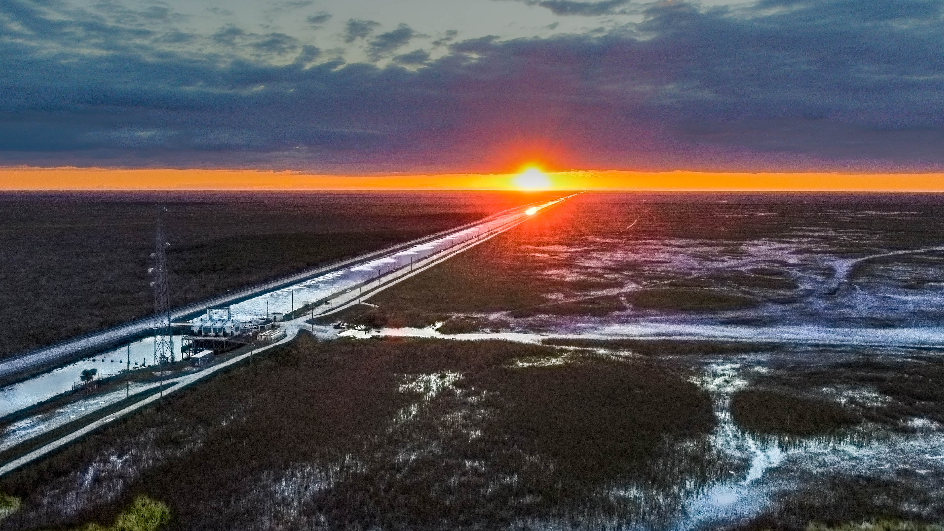 HDR Aerial View Drone Miami Everglades Sunset Swamp Clouds Sunset Glow Sky Landscape 3677x2068