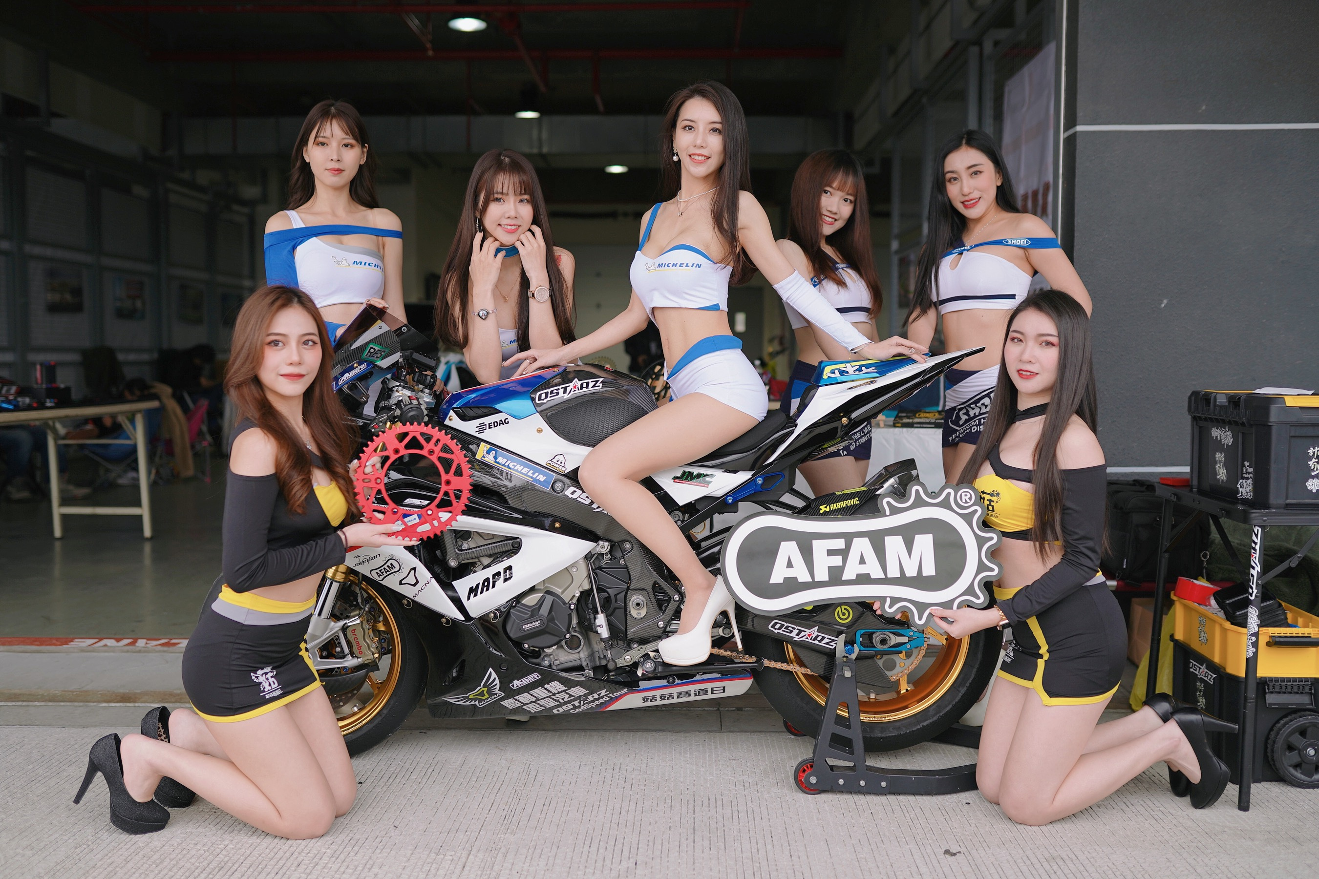 Asian Model Women Long Hair Dark Hair Motorcycle High Heels 2700x1800