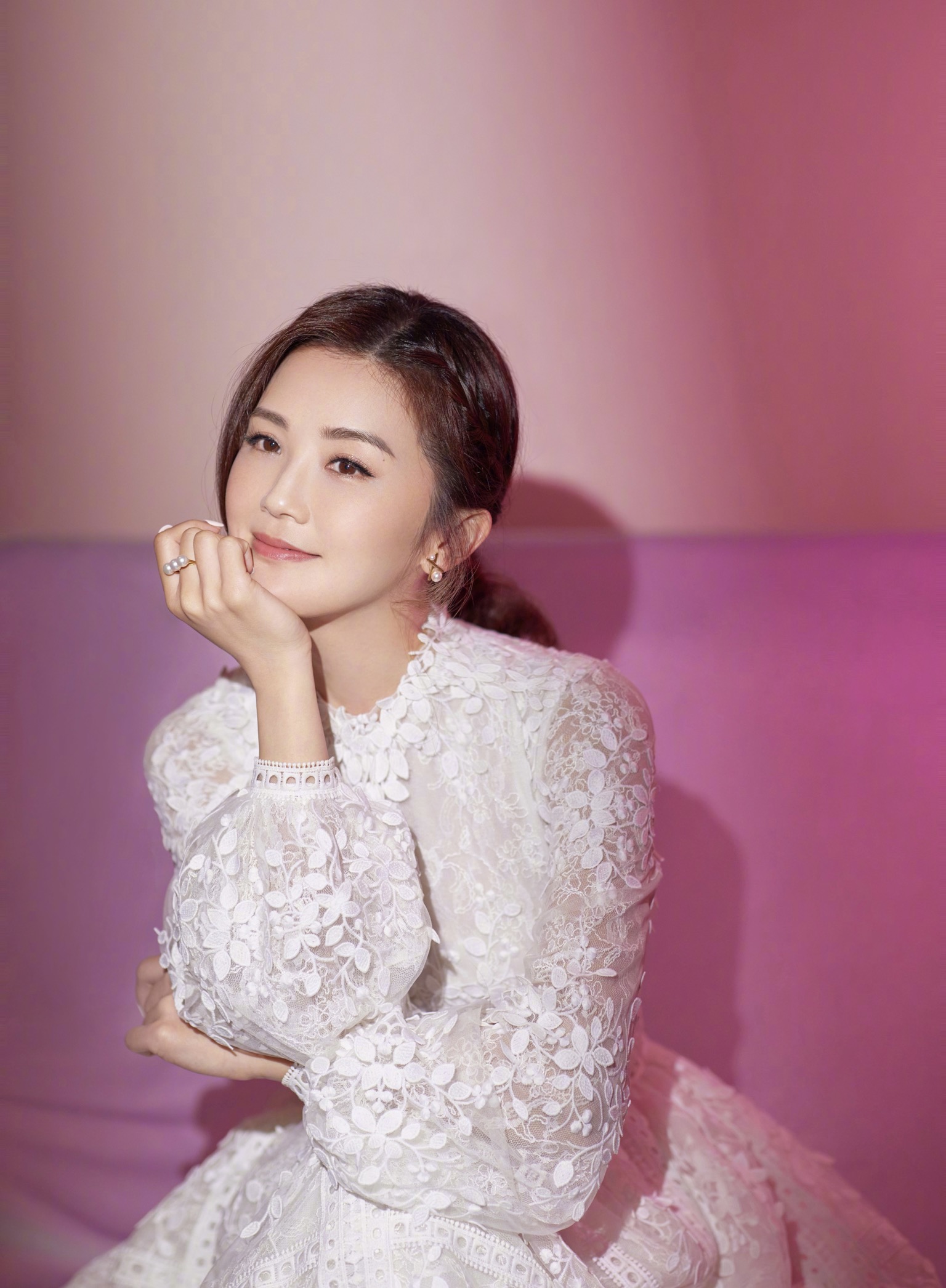 Asian Women Celebrity Actress Twins Zhuoyan Cai 1536x2092