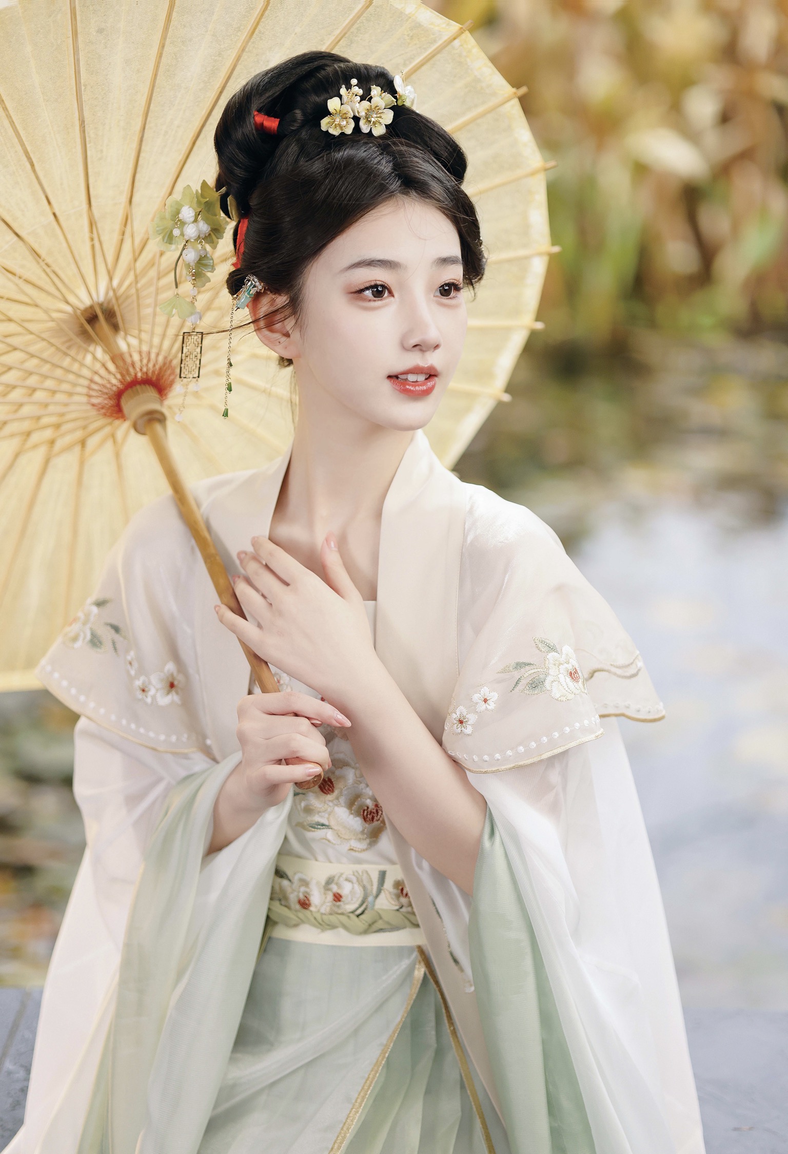 Asian Women Actress Hanfu Huang Yuyao 1536x2248
