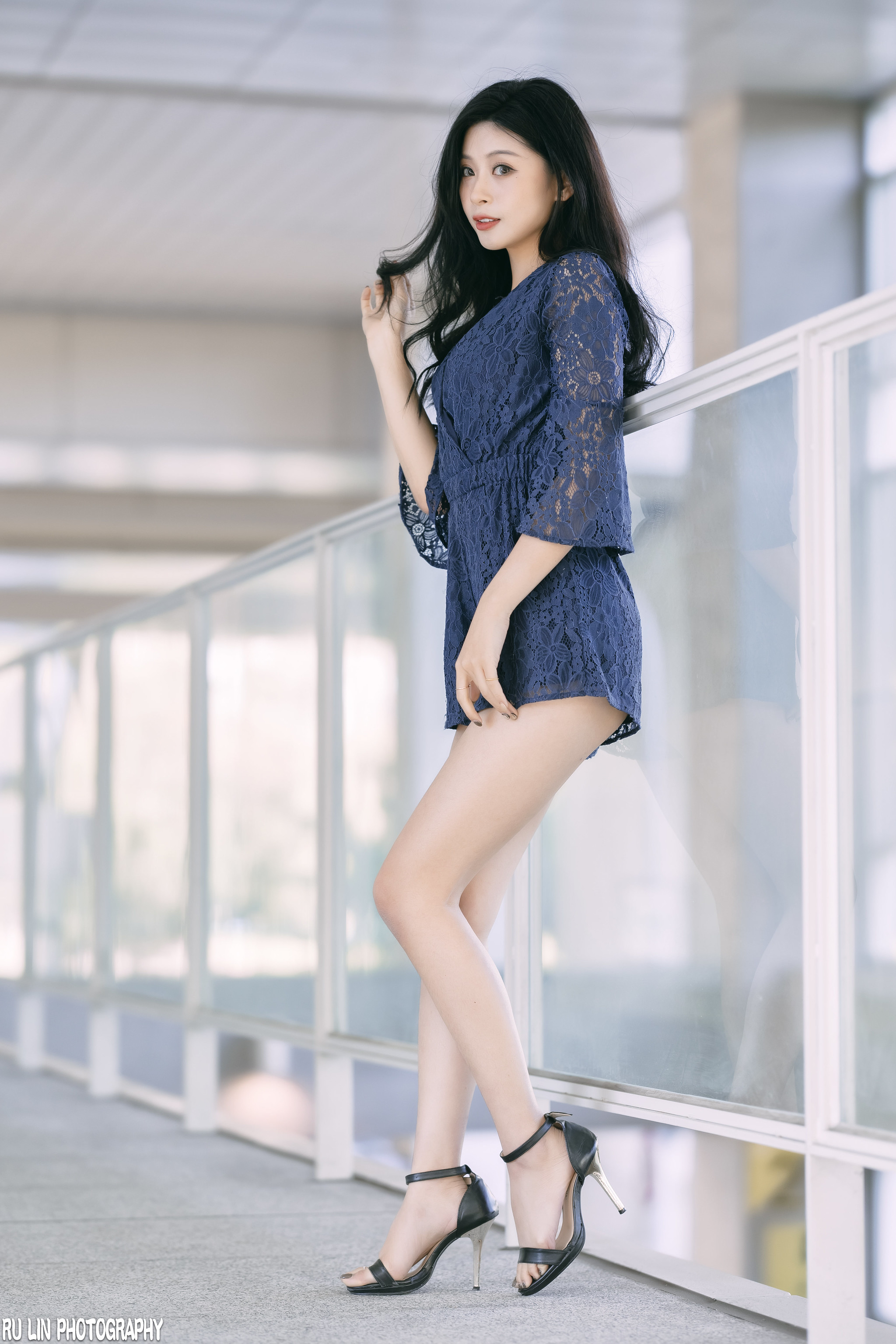 UMAX Boren Women PinQ Dark Hair Asian Blue Dress Fence Holding Hair High Heels 2048x3072