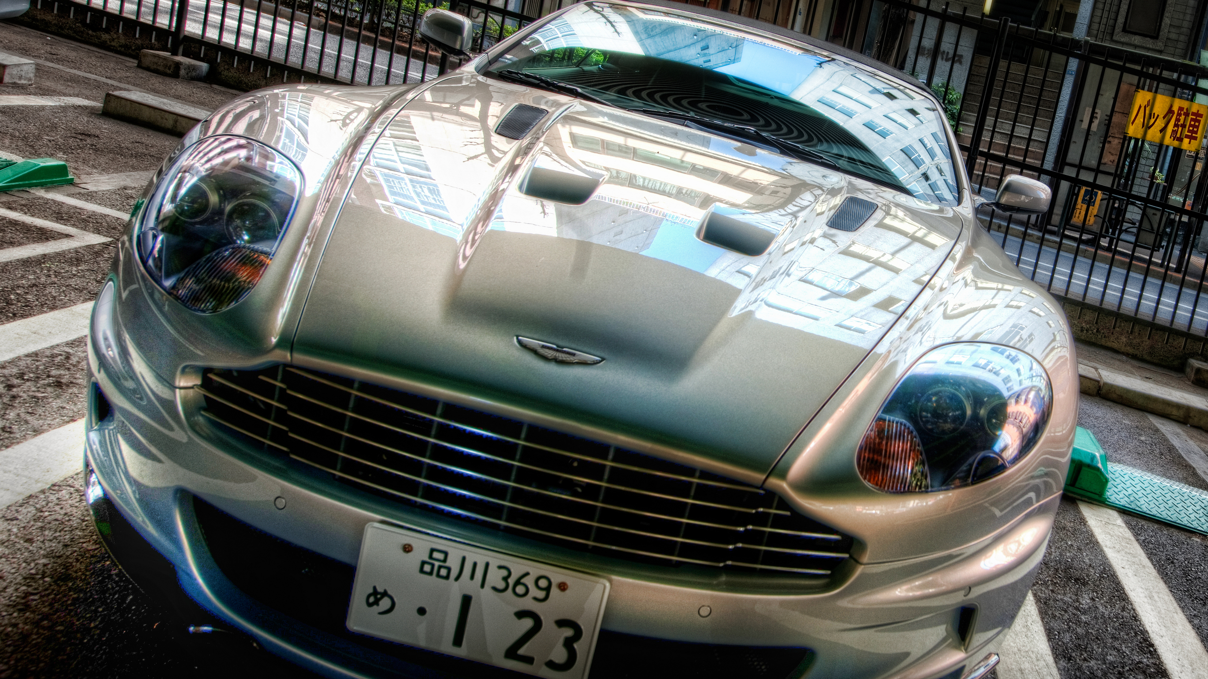 Trey Ratcliff Photography Car Tokyo Front Angle View Reflection 3840x2160