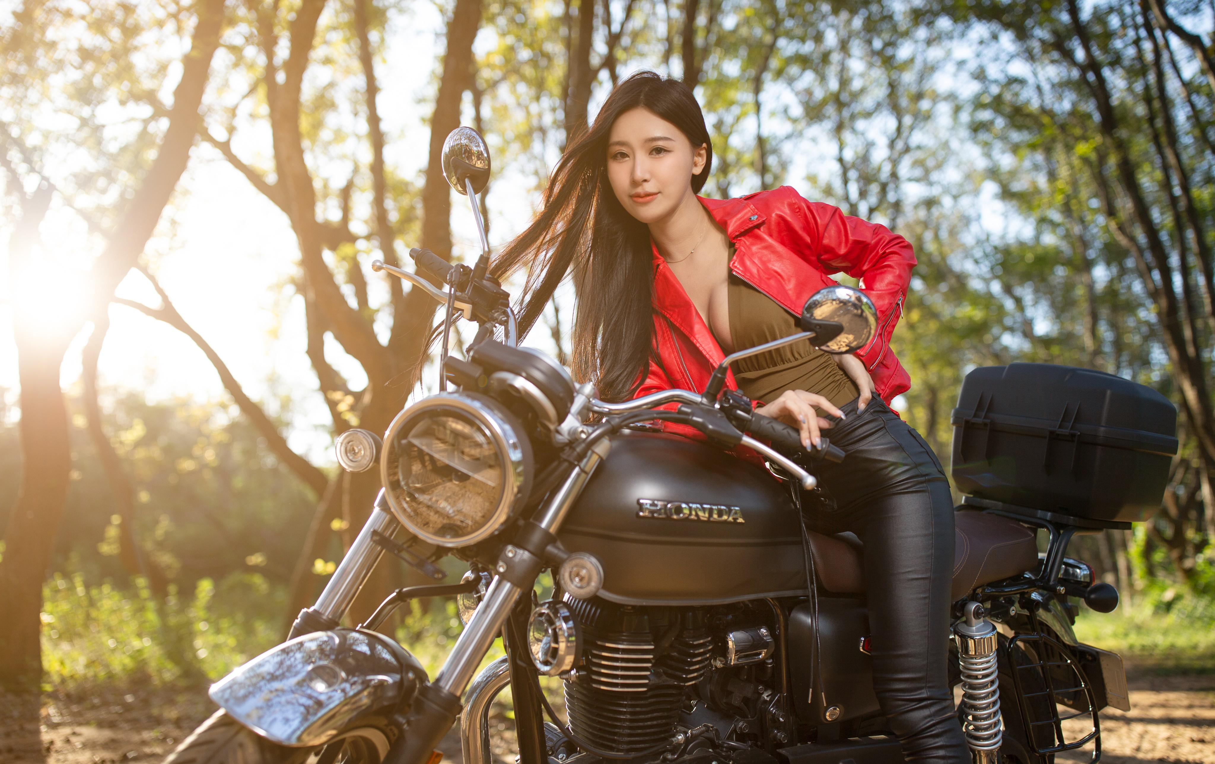 Asian Model Women Long Hair Dark Hair Motorcycle Honda 4096x2578