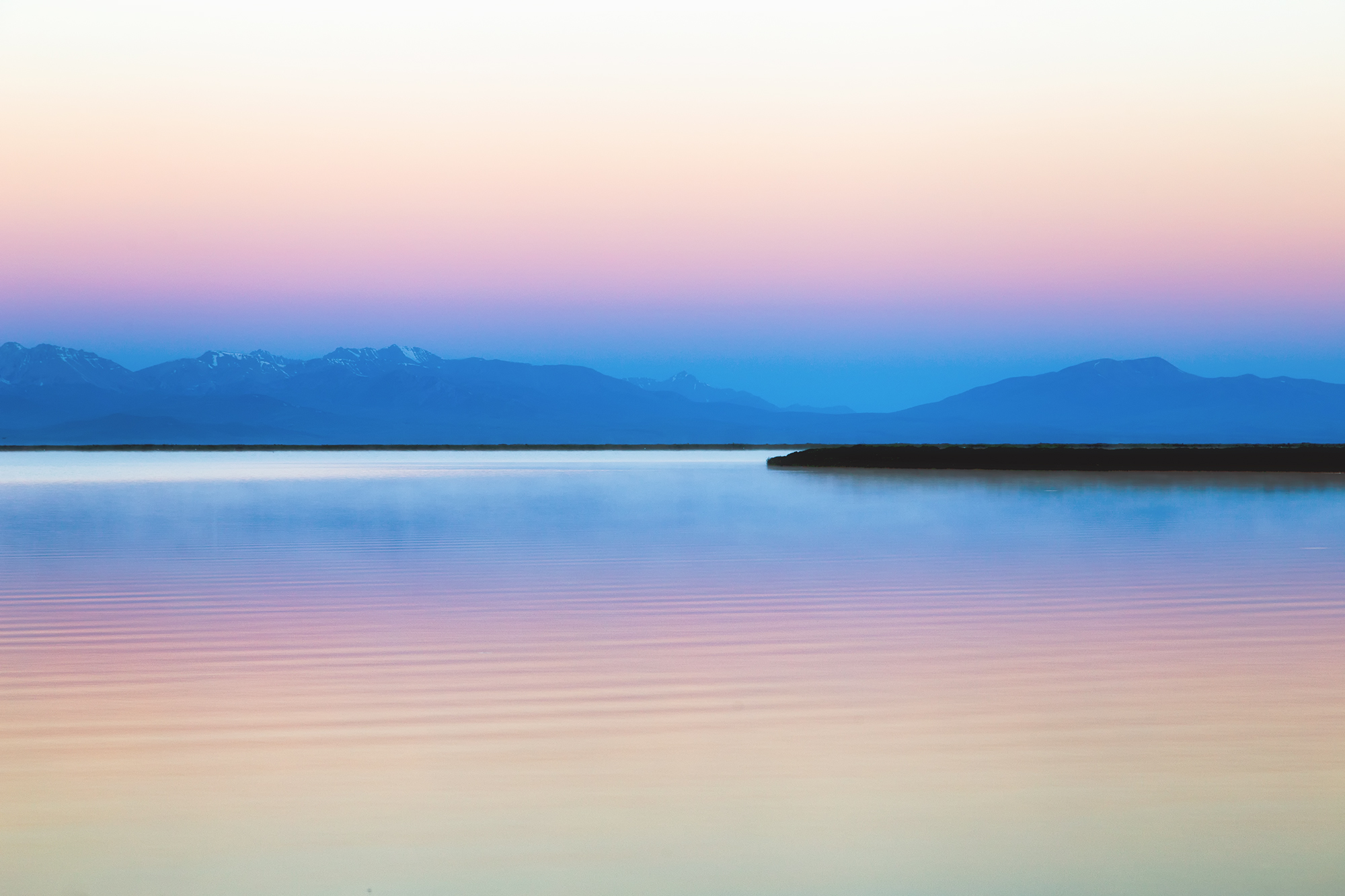 Mountains Sunrise Silhouette Bliss Lake Gradient Nature Landscape Calm Waters Water Sky 2000x1333