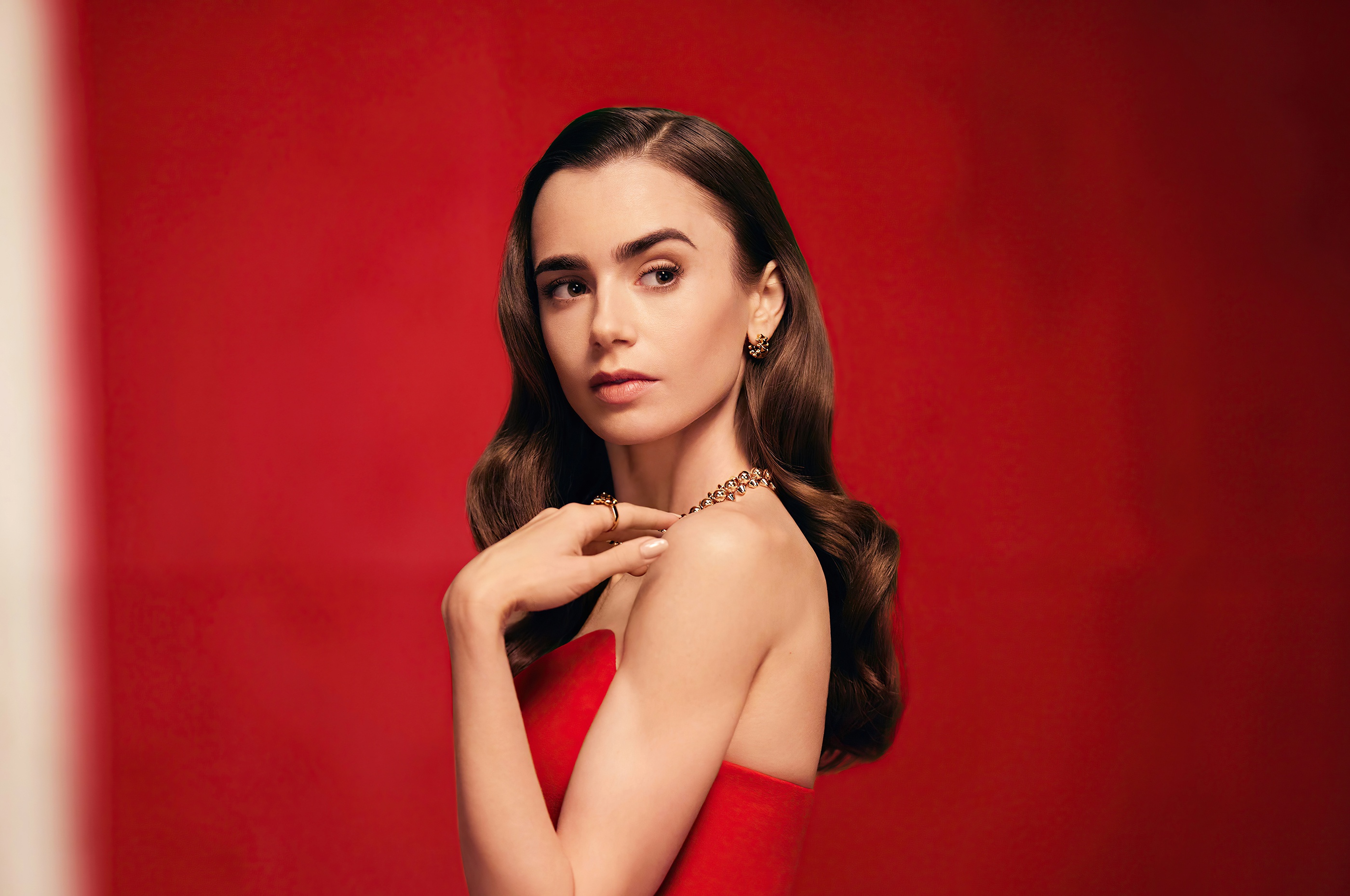 Celebrity Lily Collins 2800x1859