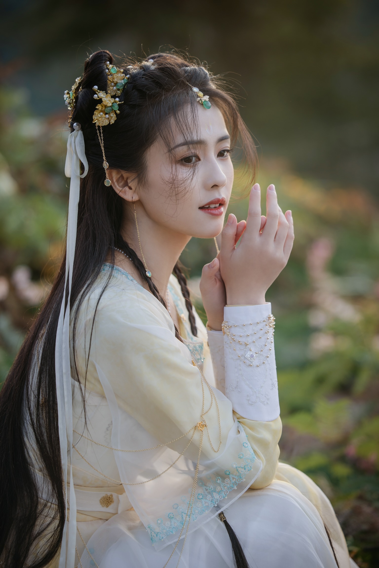Asian Women Celebrity Mengyan Bai 1536x2302