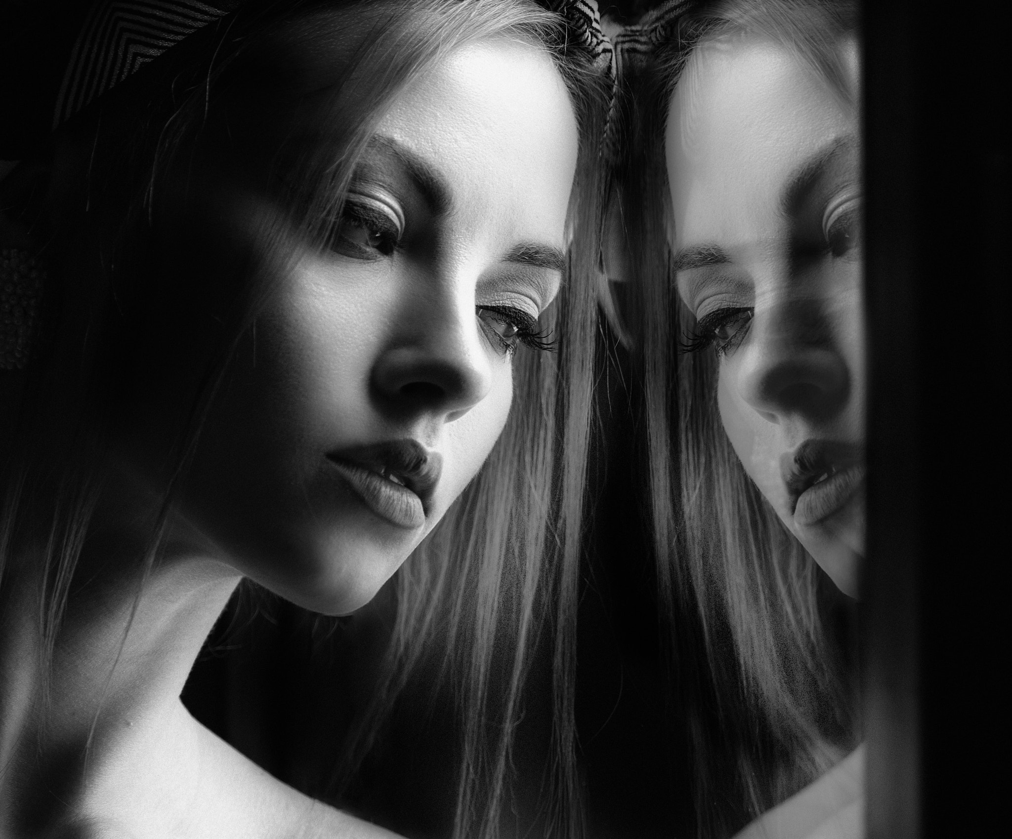 Joachim Bergauer Women Reflection Eyeliner Portrait Monochrome Parted Lips Thinking Face 2048x1699