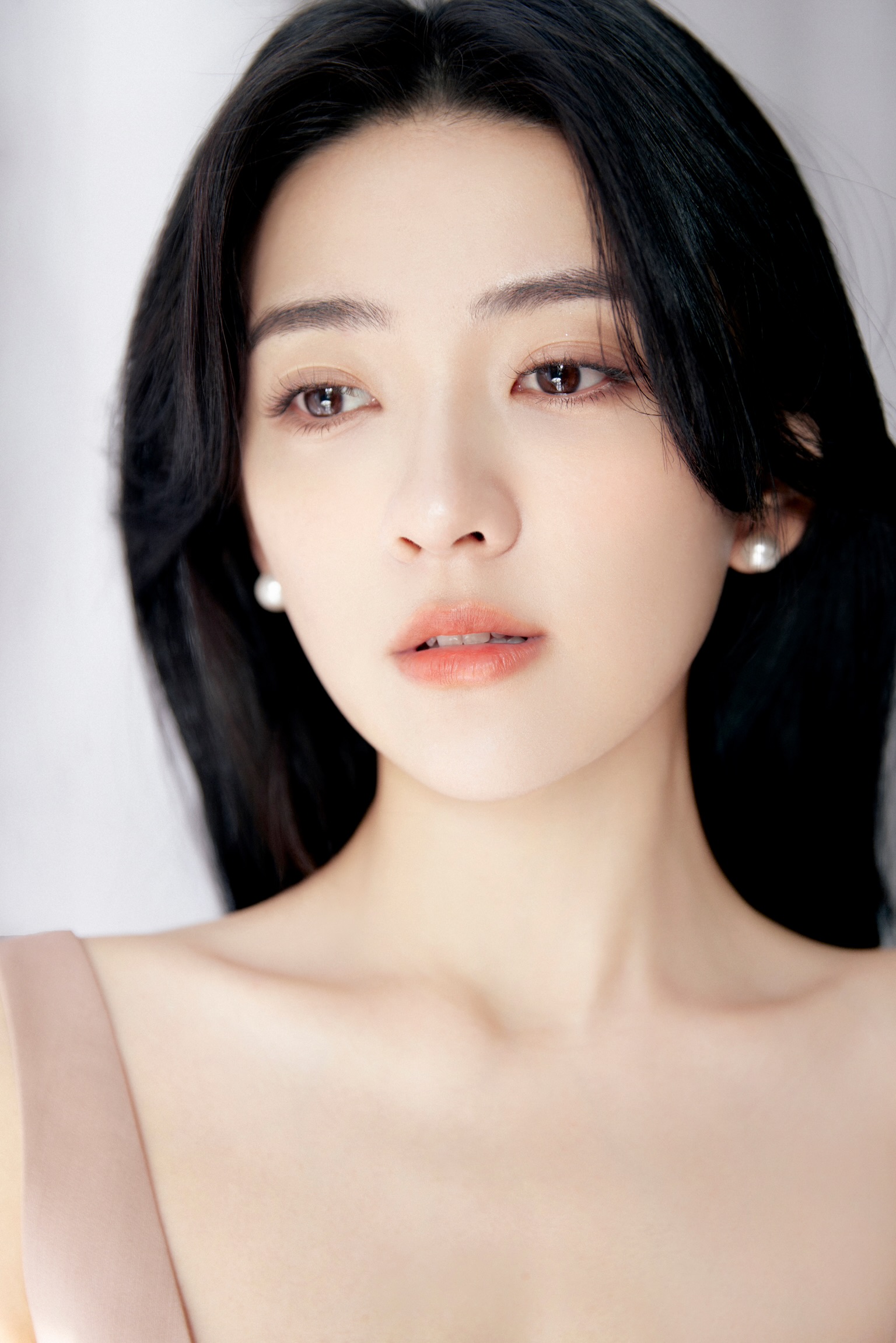 Asian Women Actress 1536x2302