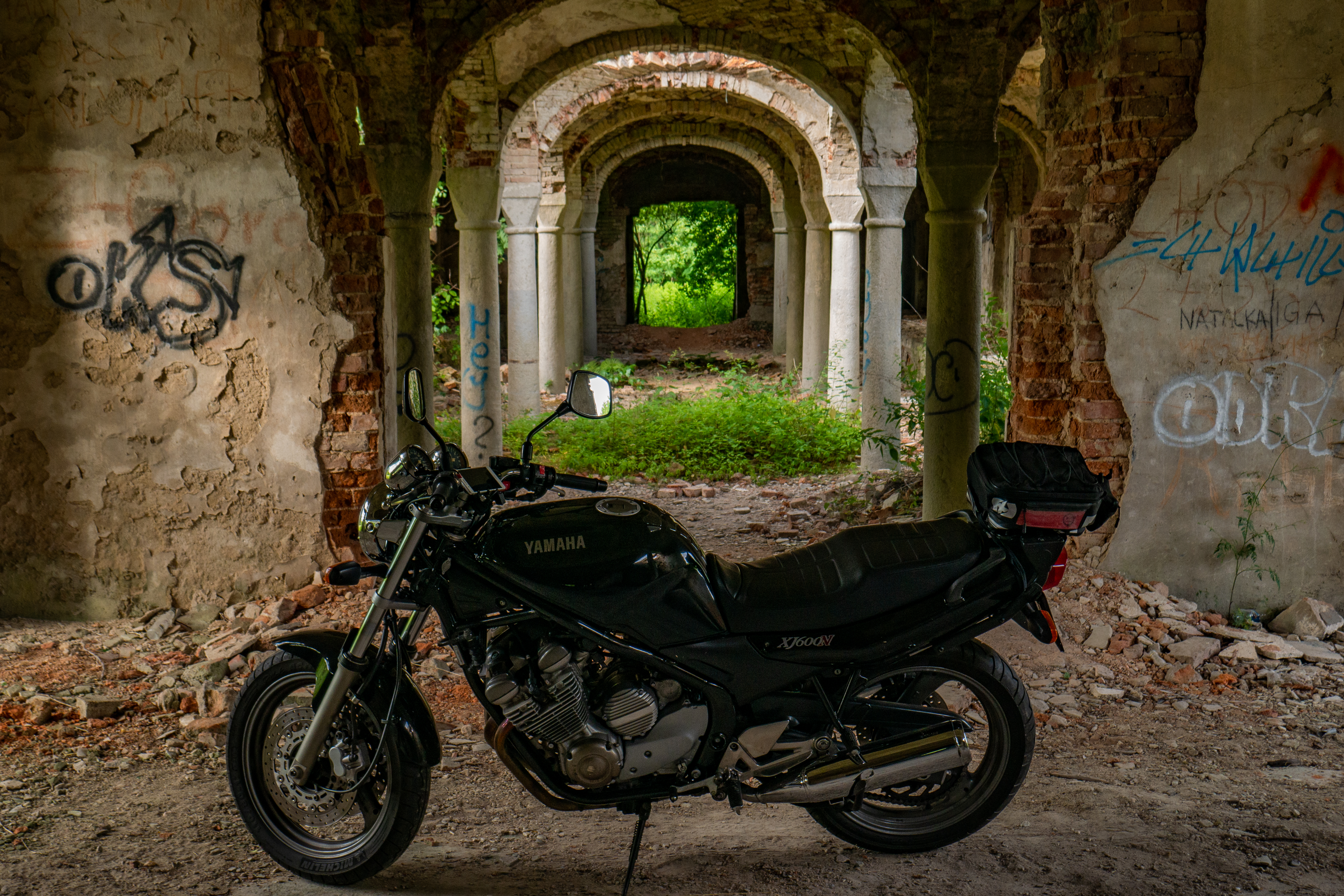 Yamaha Motorcycle Abandoned Vehicle 4500x3003