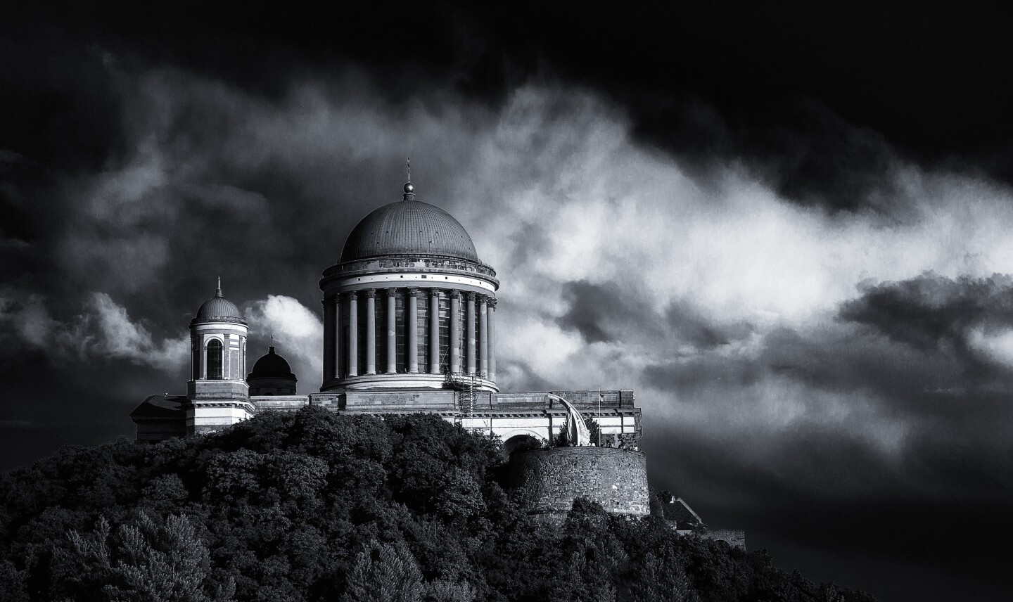 Photography Monochrome Clouds Esztergom Basilica Cathedral Hungary Trees Architecture Dome 1440x856