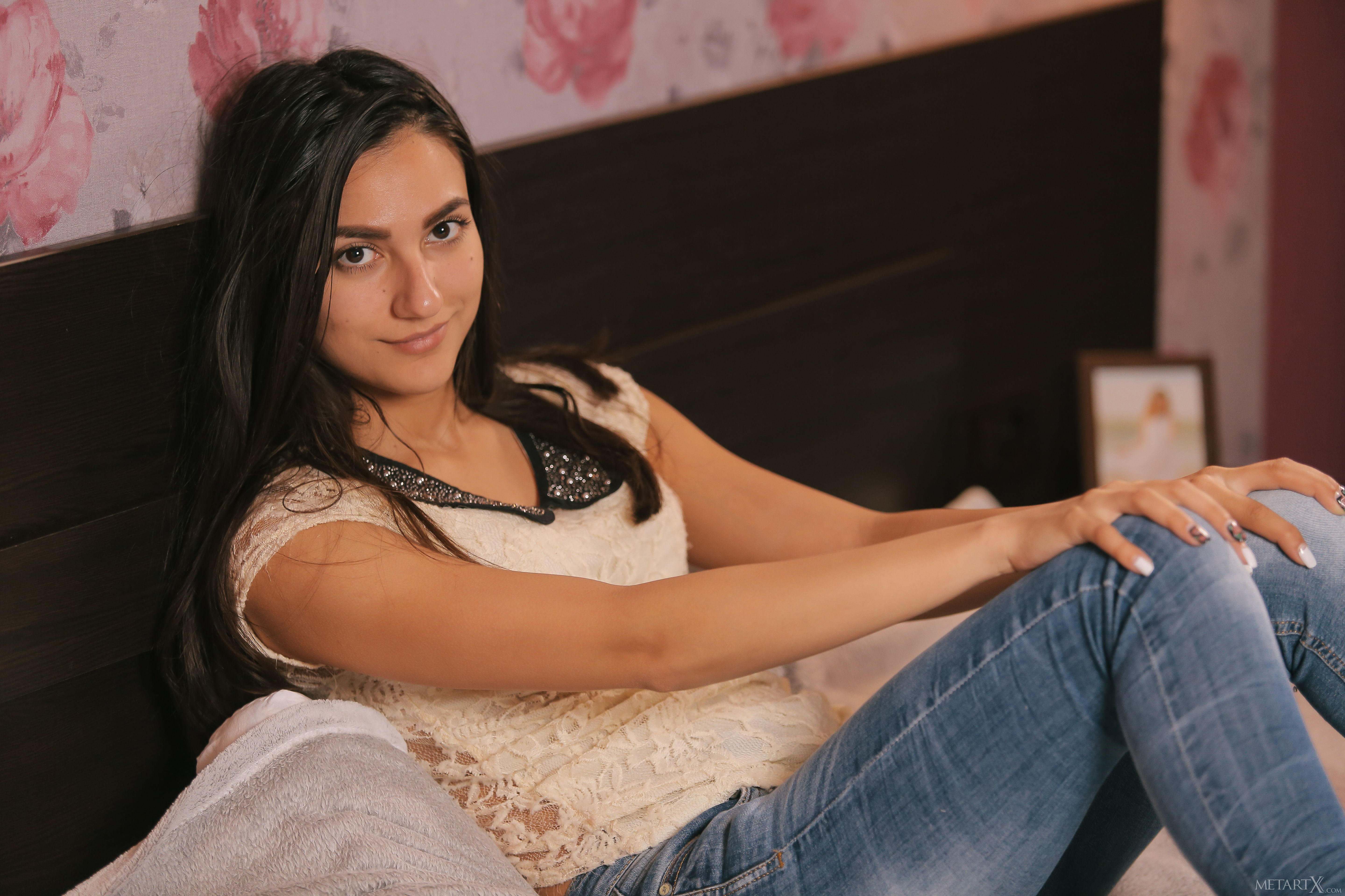 Russian Women Russian Model Jeans In Bed Brunette Painted Nails Long Hair Women Indoors Looking At V 5760x3840