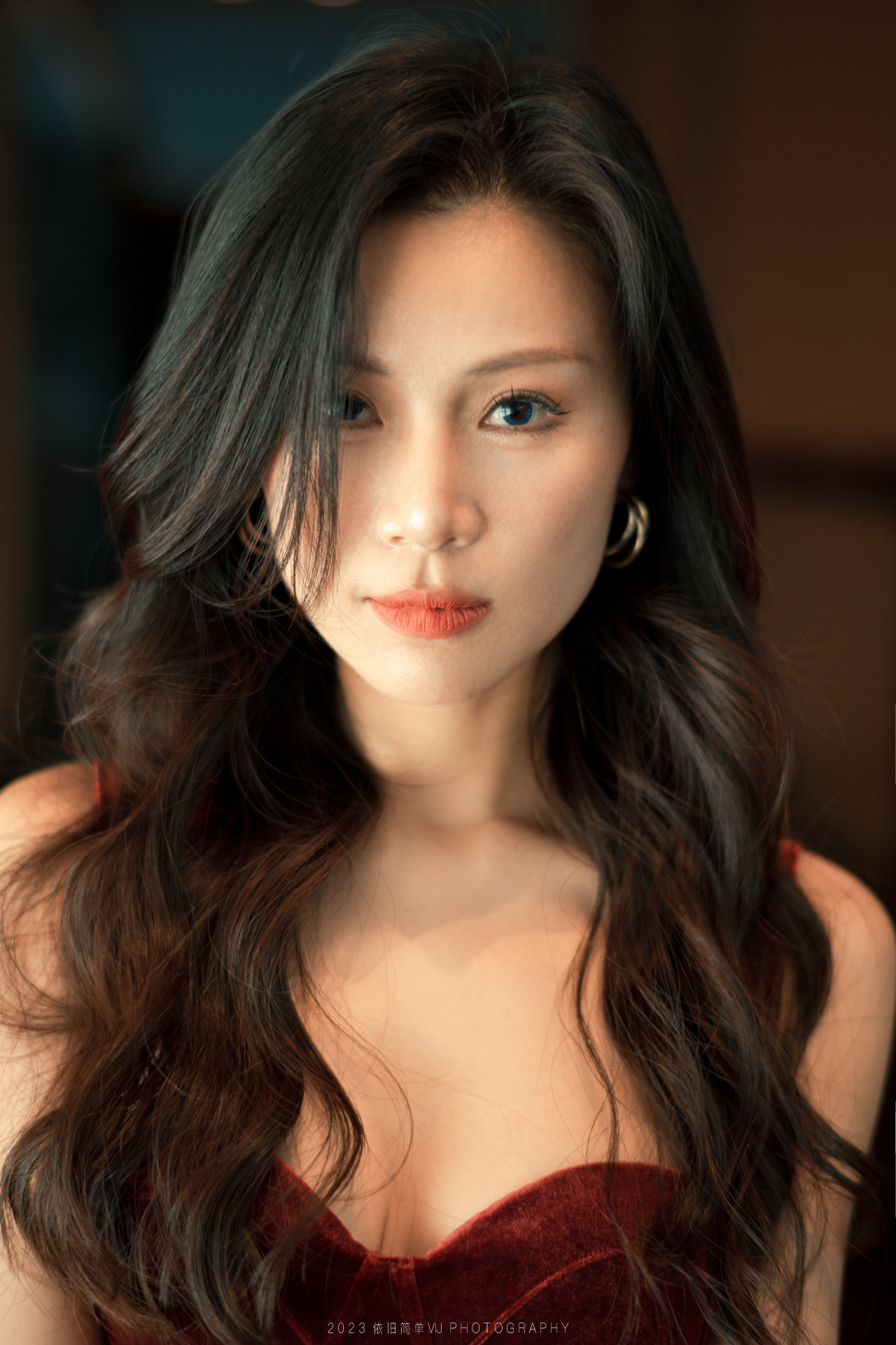 Vij Studio Women Asian Brunette Portrait Makeup Model 1280x1920
